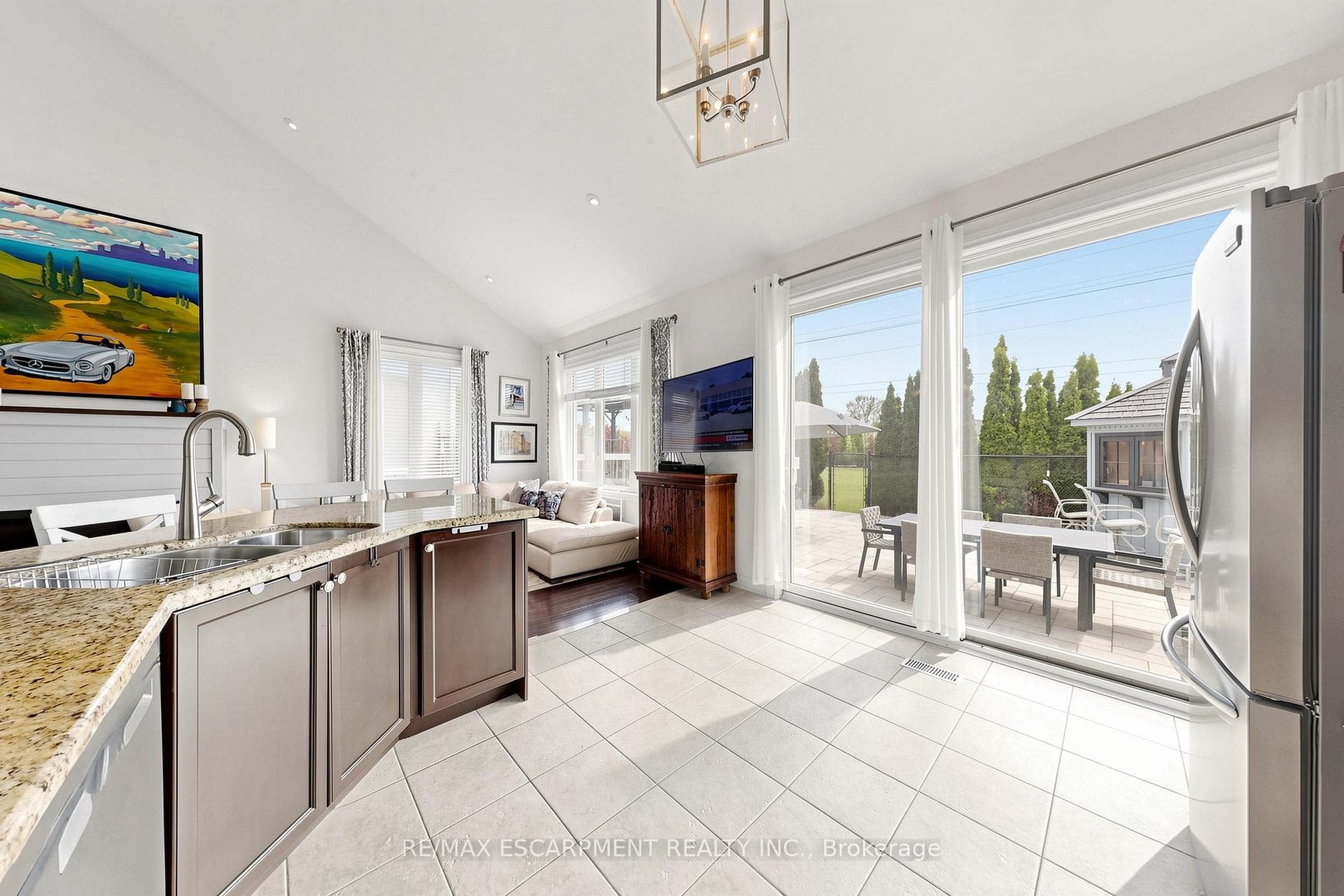 4176 Saunders Crescent - Detached photo 15 of 50 in Burlington, Ontario
