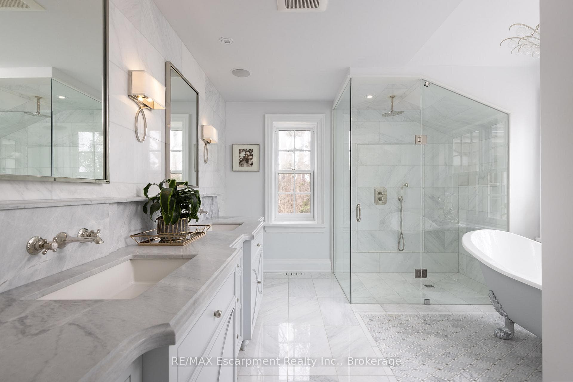146 Abbey Court - Detached photo 28 of 45 in Oakville, Ontario