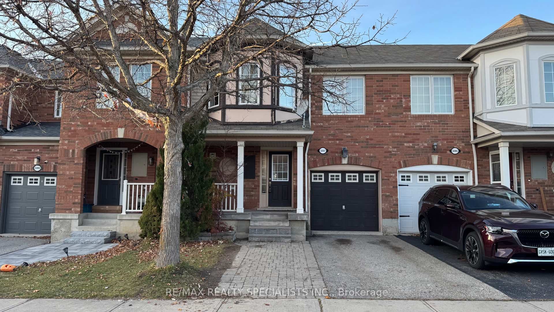 3207 Stornoway Circle - home for sale in Oakville, Ontario
