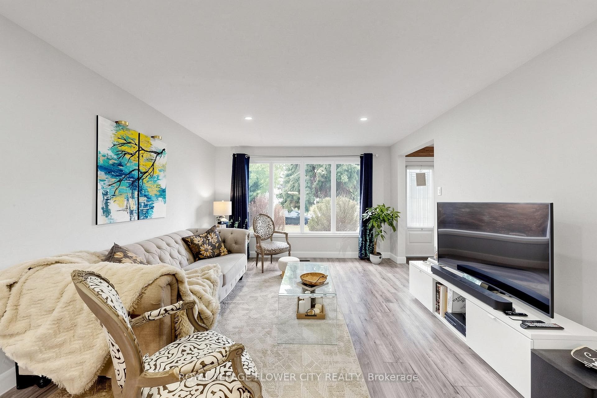 206 Mcmurchy Avenue - Detached photo 10 of 50 in Brampton, Ontario