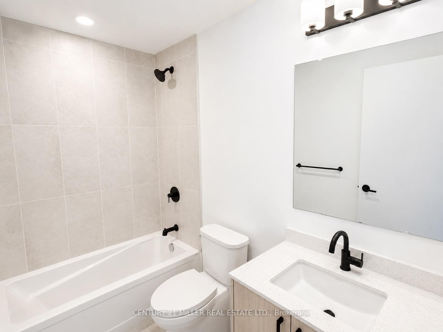 4878 Power Common Unit D811 - Condo photo 16 of 24 in Burlington, Ontario