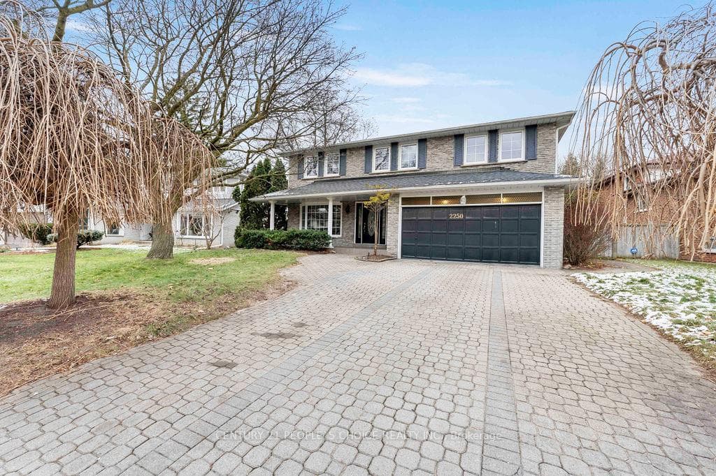 2250 Kenbarb Road - Detached photo 1 of 49 in Mississauga, Ontario