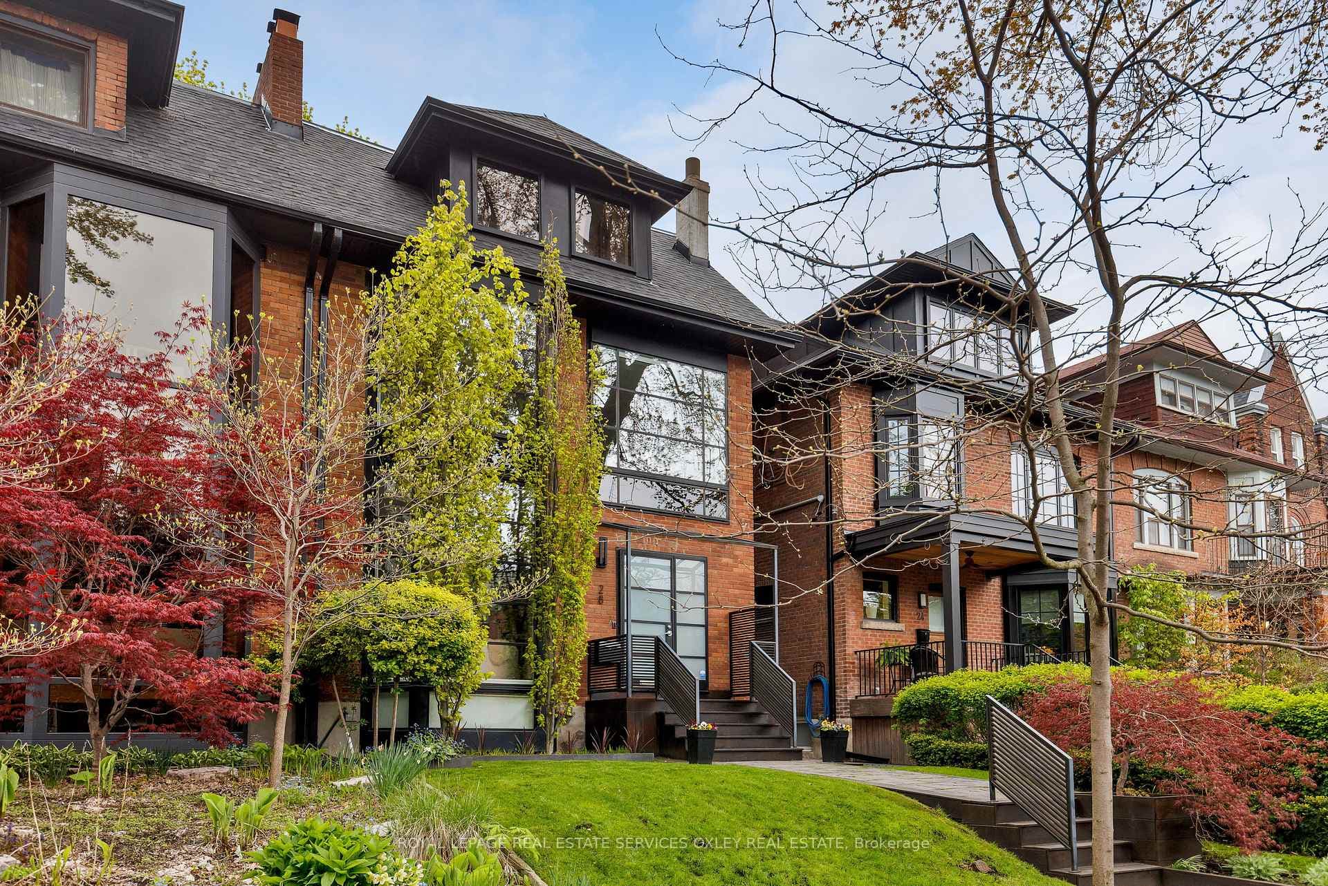 28 Roxborough Street - Semi-Detached photo 45 of 45 in Annex / Yorkville / Summerhill, Ontario