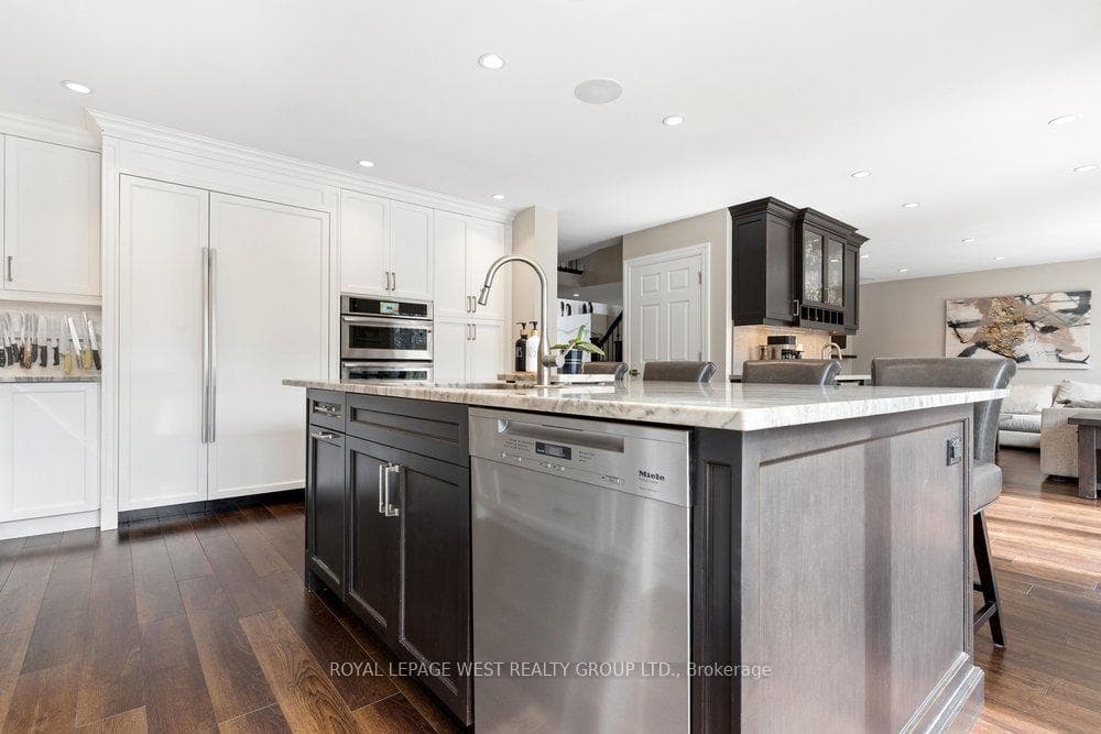 2293 Carpenters Circle - Detached photo 28 of 50 in Oakville, Ontario