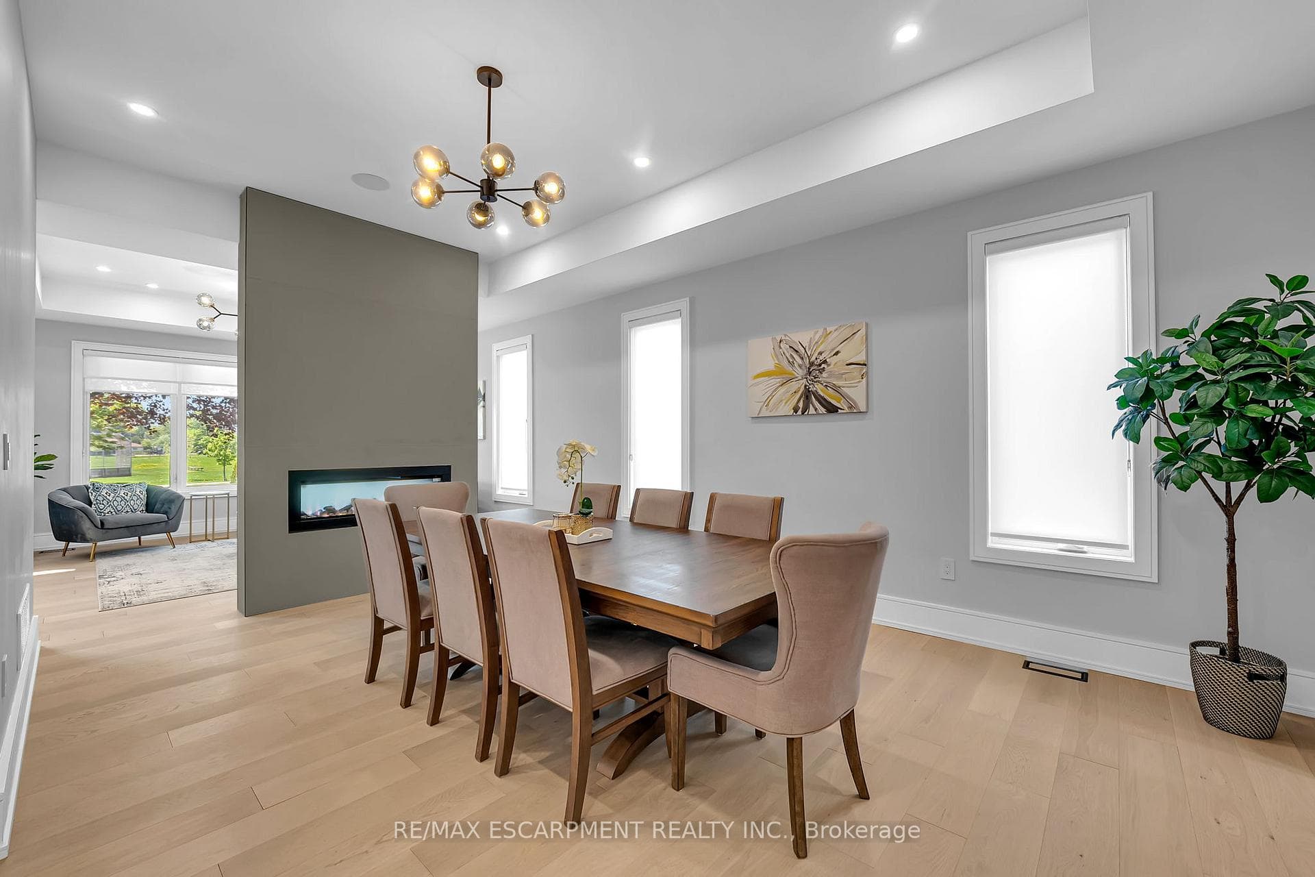 221 Morden Road - Detached photo 8 of 49 in Oakville, Ontario