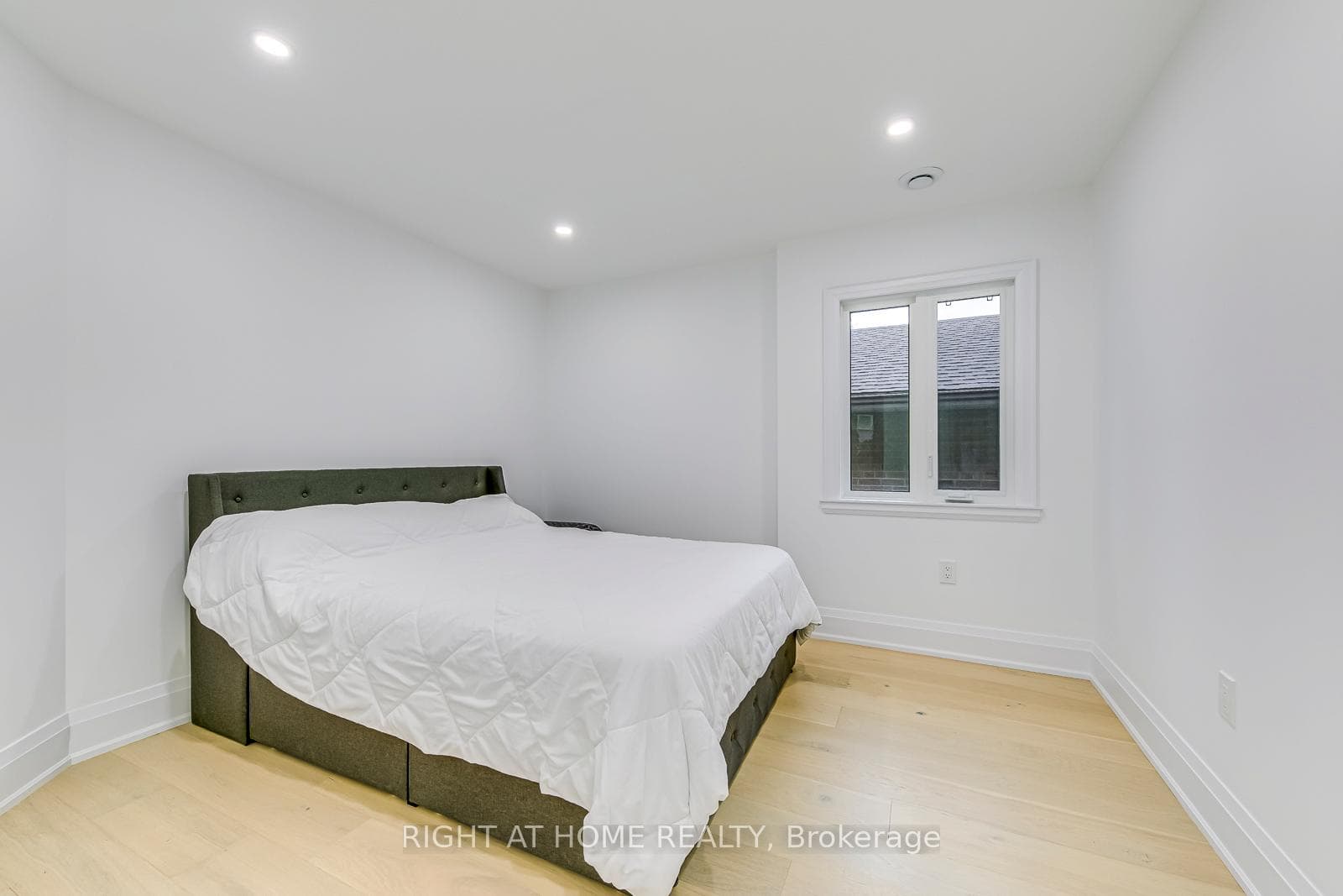 5 Enfield Avenue - Semi-Detached photo 21 of 35 in Liberty Village / Parkdale / South Parkdale, Ontario