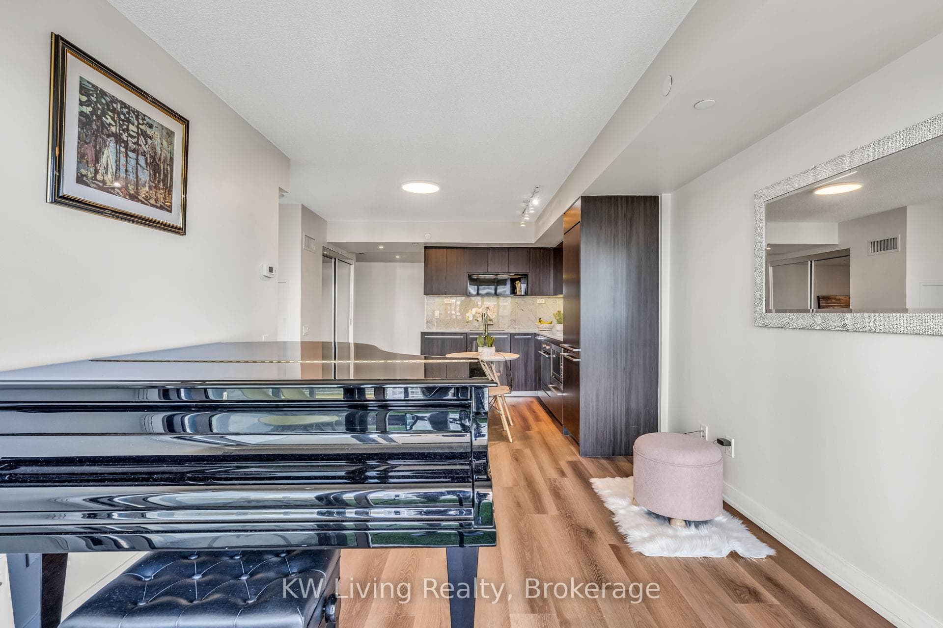 70 Queens Wharf Road Unit 1601 - Condo photo 16 of 37 in Downtown Toronto / Waterfront, Ontario