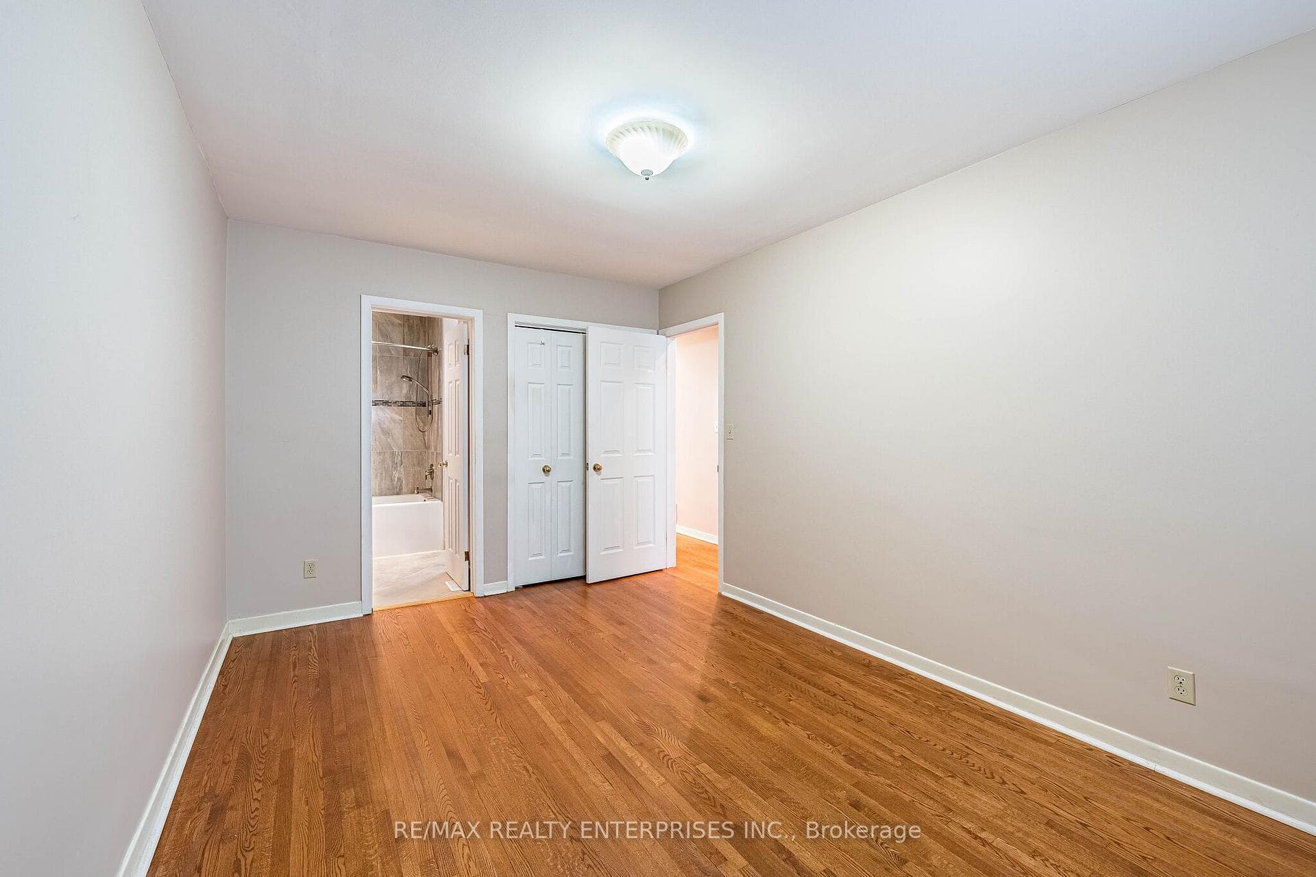 3669 Molly Avenue - Semi-Detached photo 17 of 42 in Mississauga, Ontario