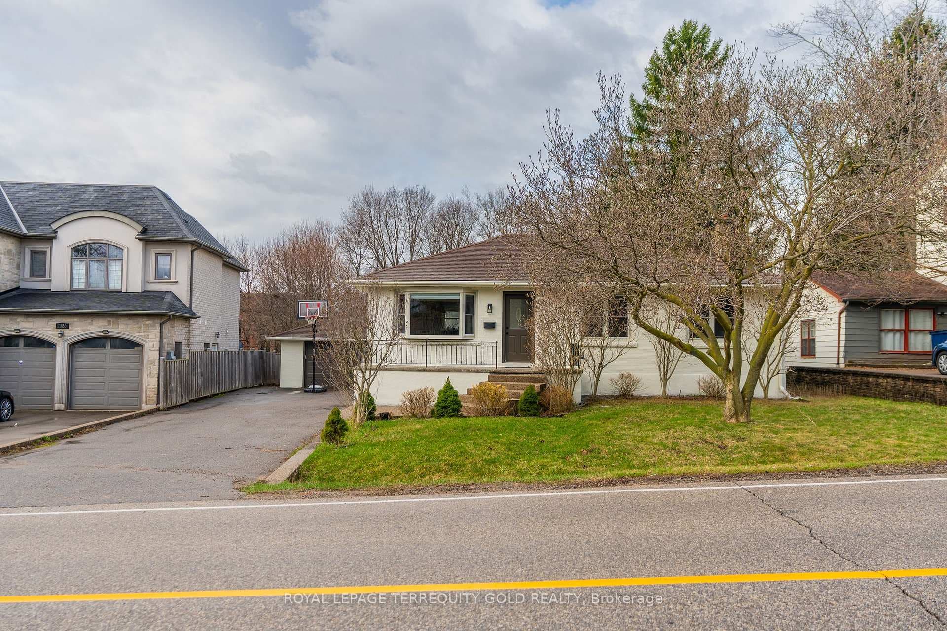 1124 Kent Avenue - Detached for sale in Old Oakville, Ontario