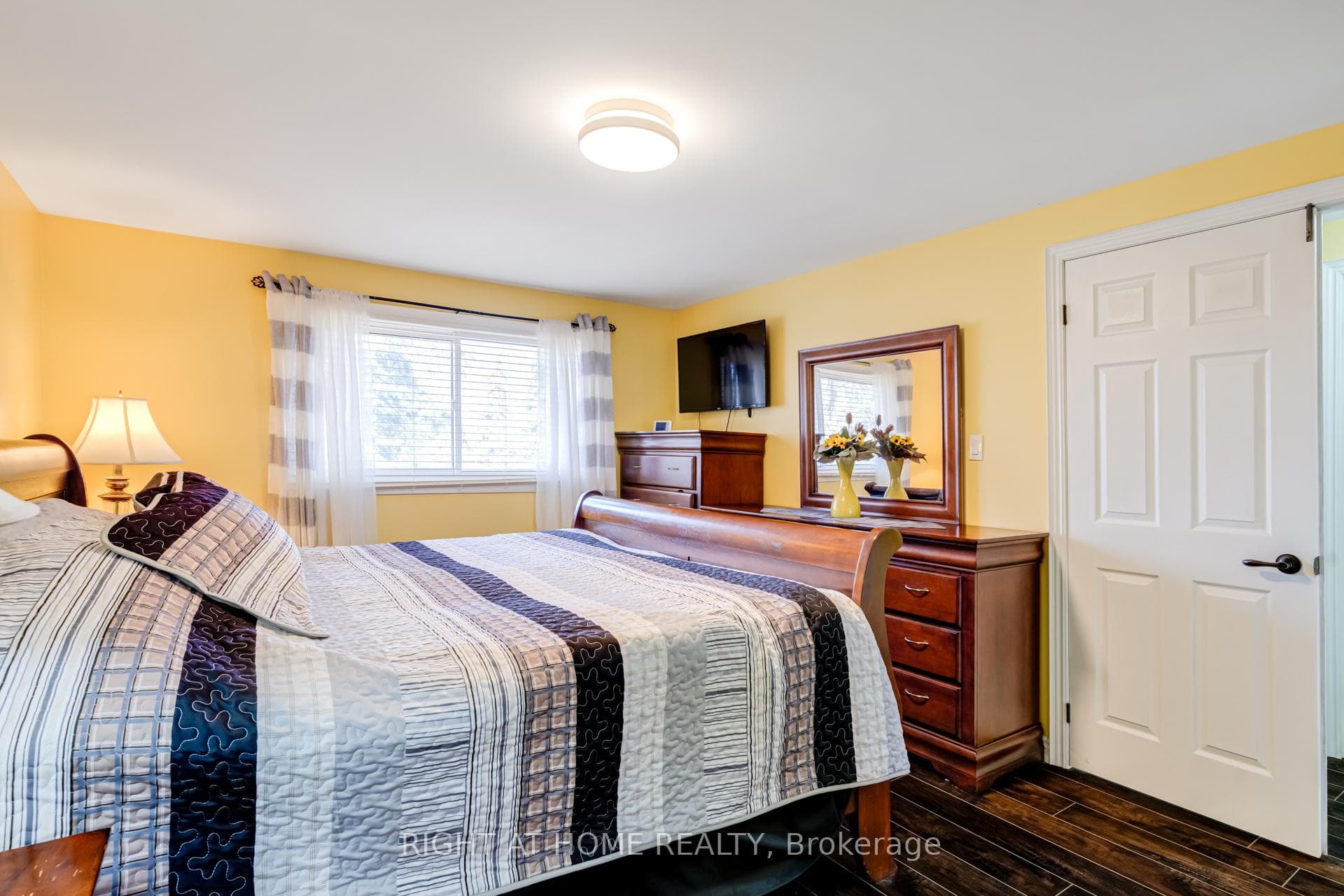 40 Salisbury Circle - Semi-Detached photo 17 of 50 in Brampton, Ontario