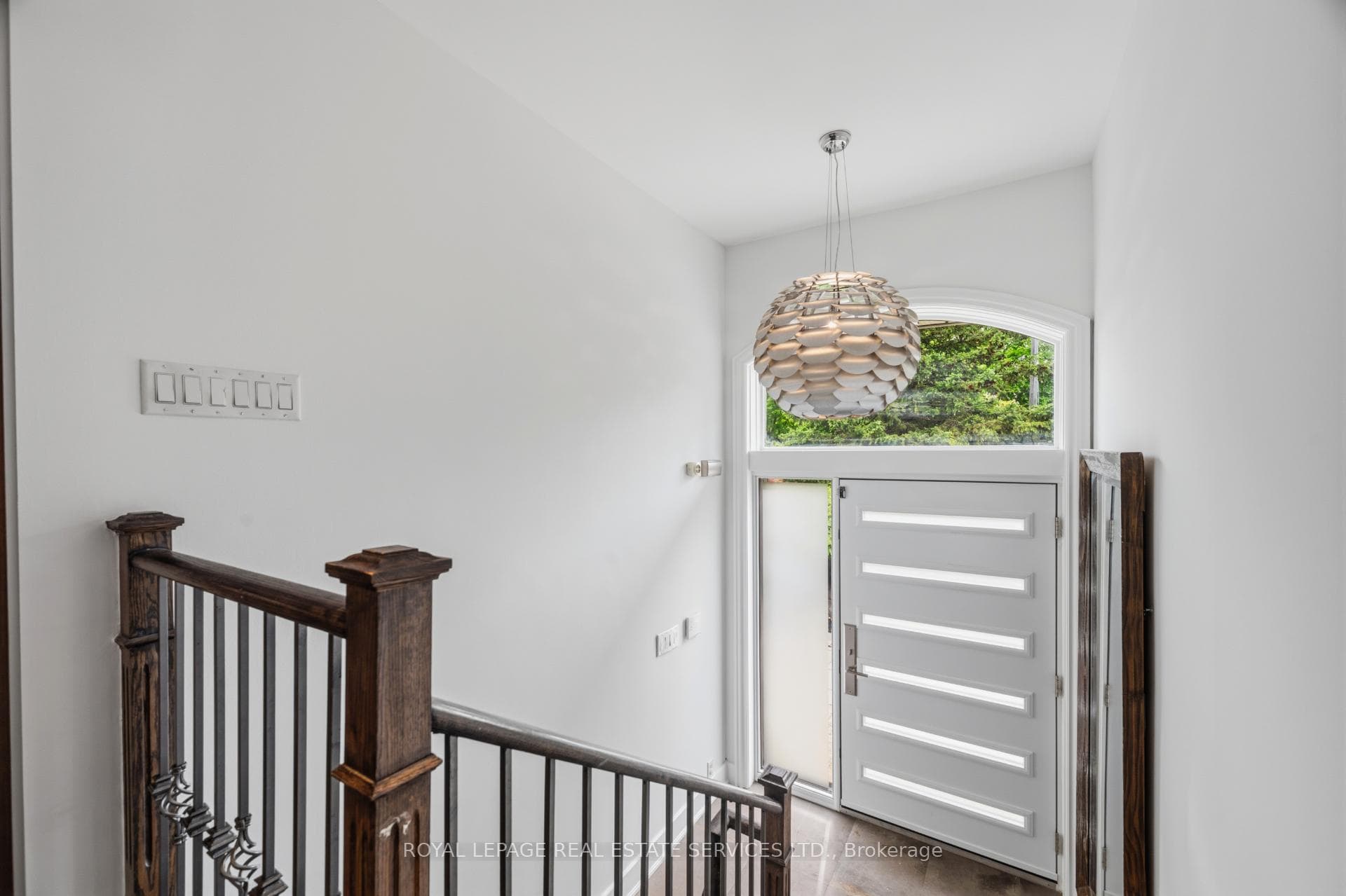 27 Princess Anne Crescent - Detached photo 3 of 41 in Etobicoke (Islington / Rexdale), Ontario