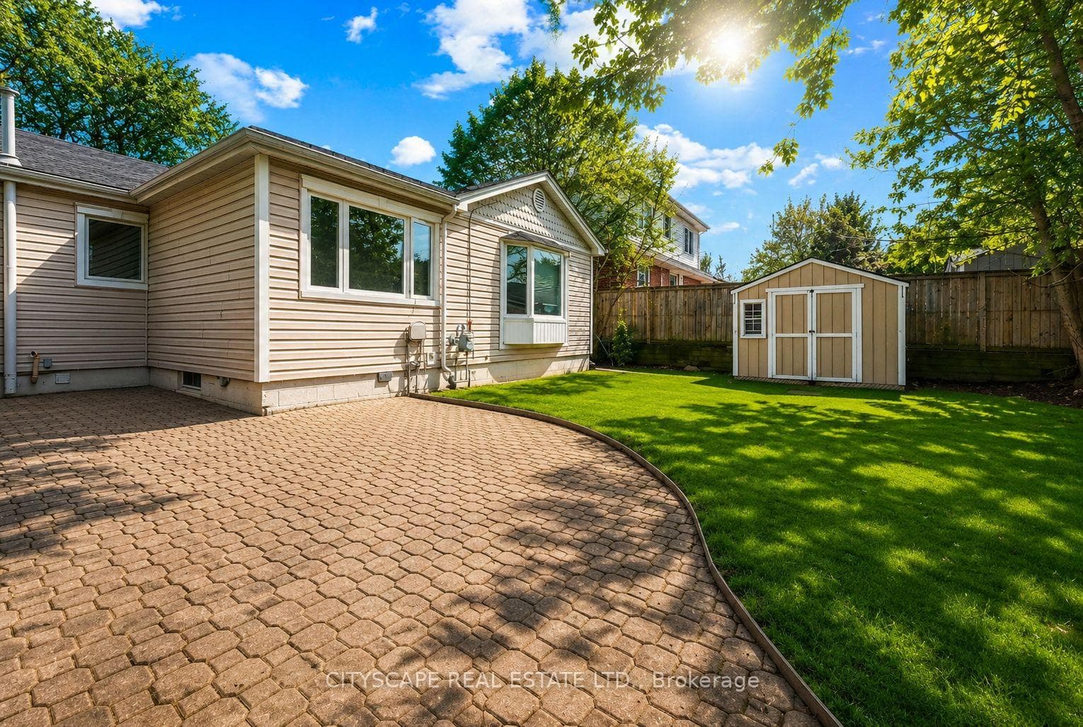 17 Rita Street - Detached photo 2 of 18 in Hamilton, Ontario