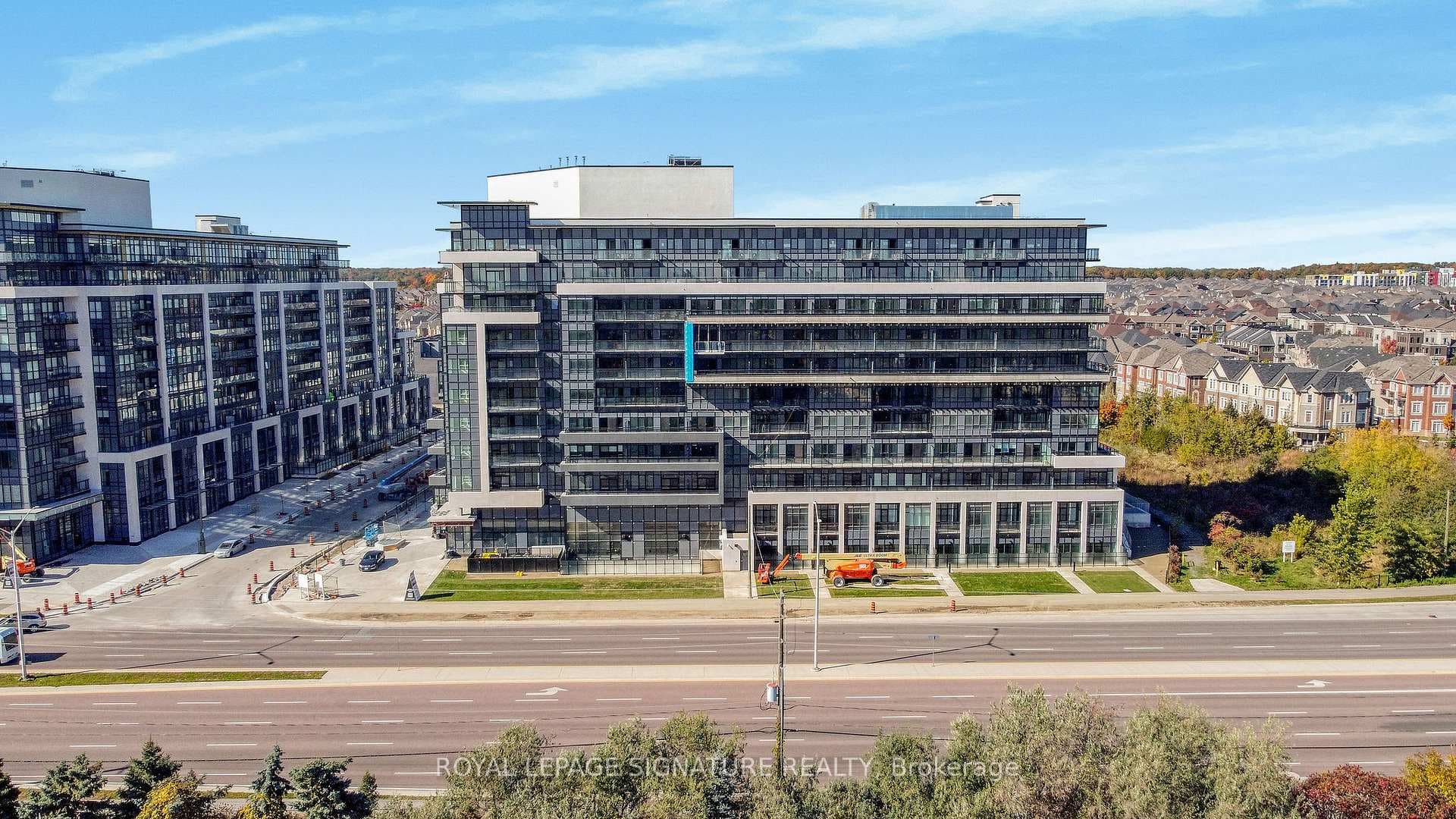 395 Dundas Street Unit 234 - Condo photo 1 of 35 in Oakville, Ontario