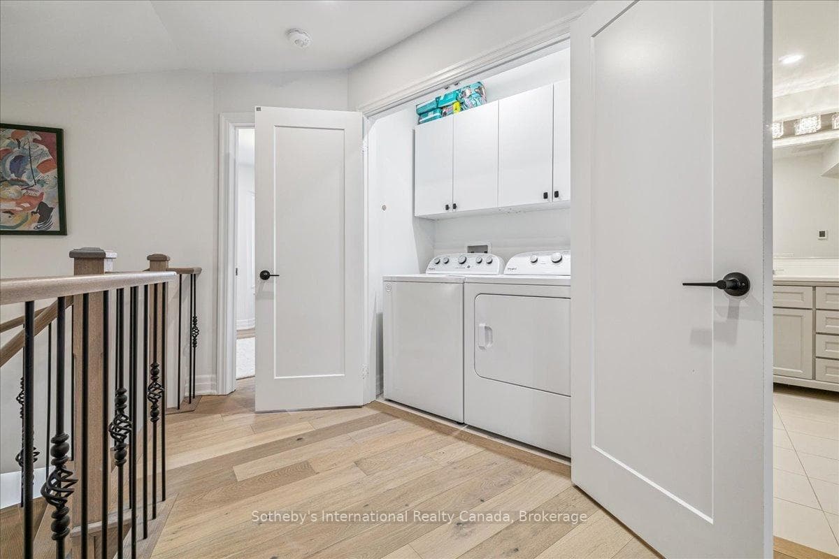 10 Southwind Terrace - Townhouse photo 19 of 43 in Oakville, Ontario