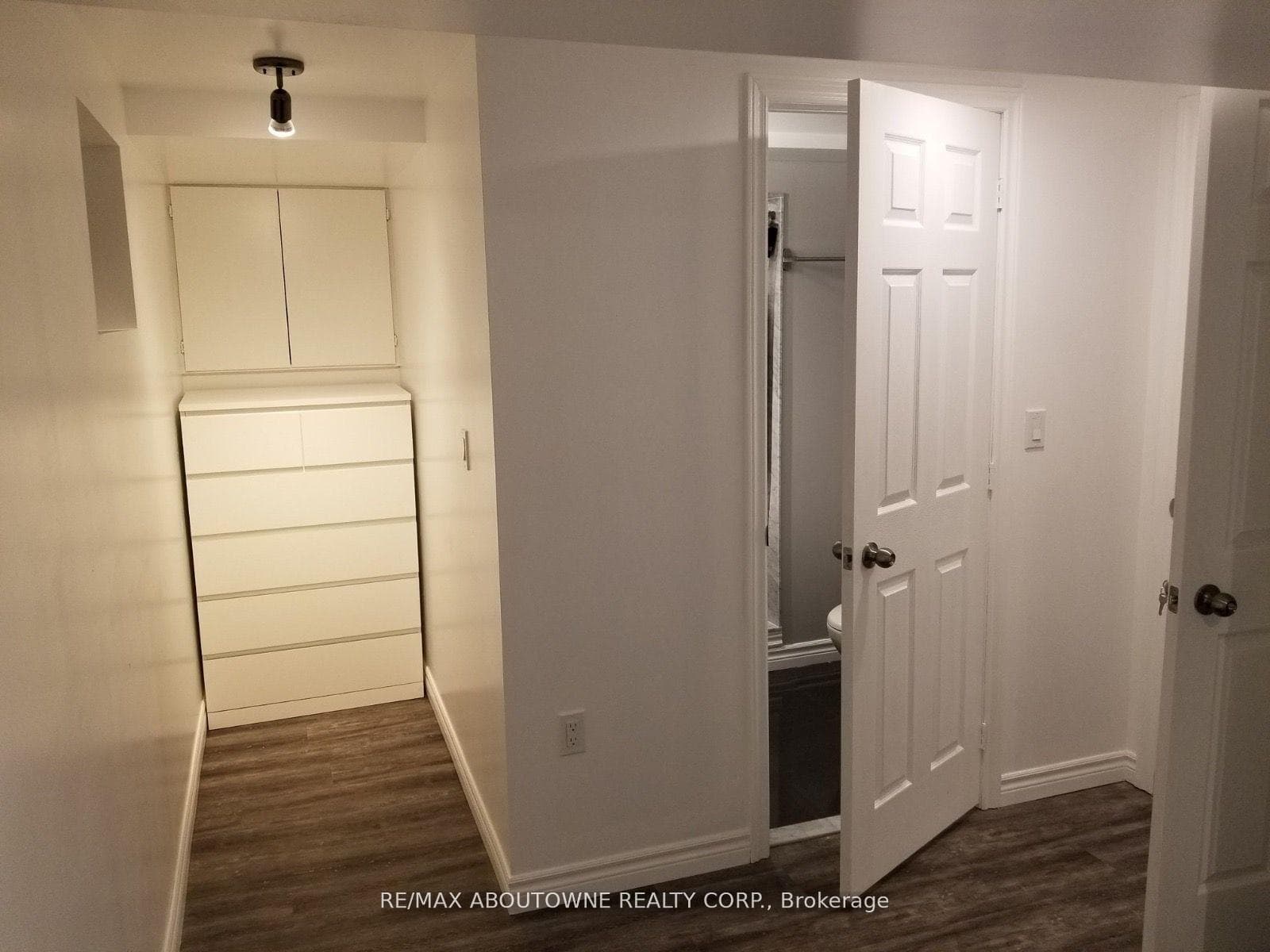 1601 Sandgate Crescent - Semi-Detached photo 30 of 35 in Mississauga, Ontario