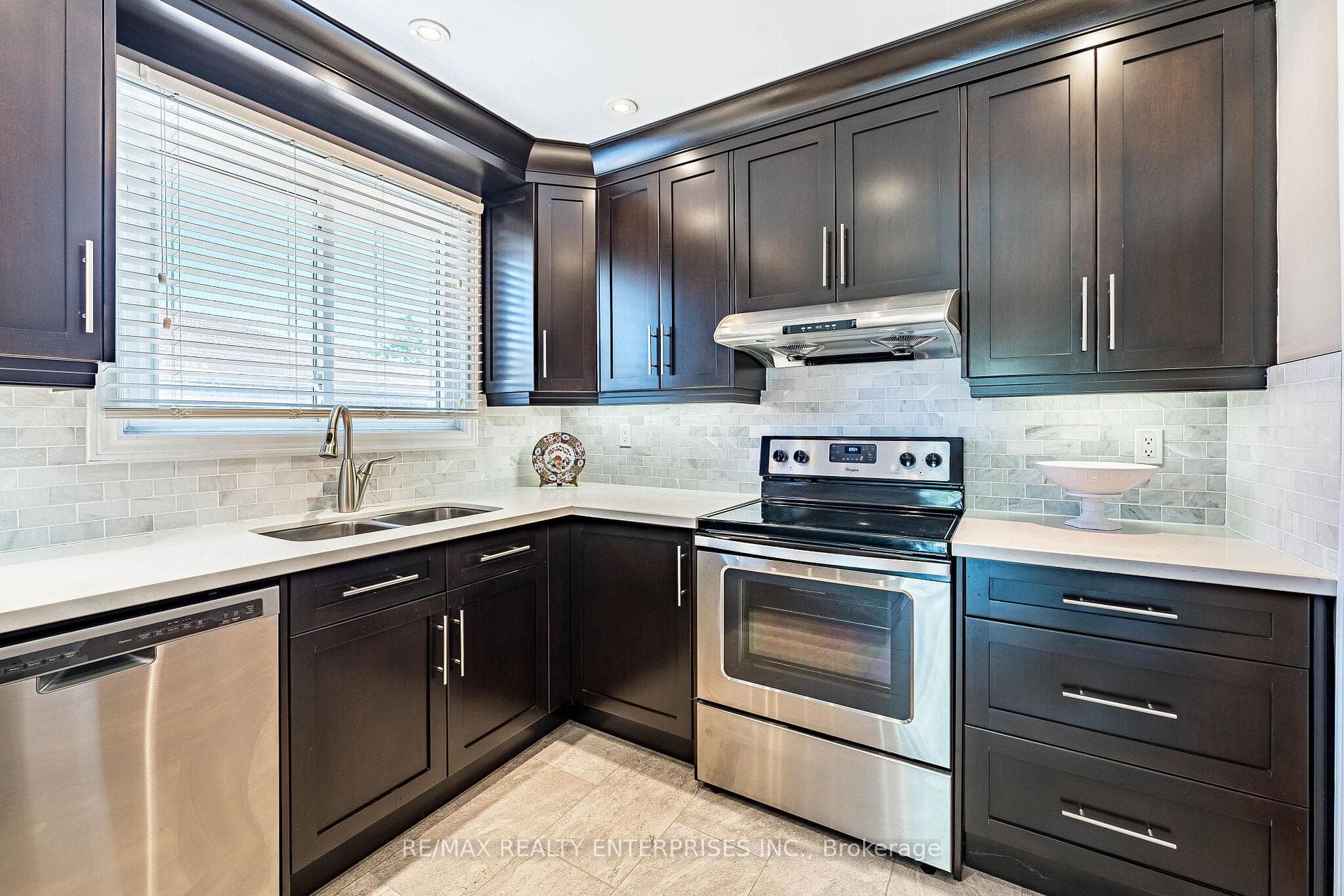 3669 Molly Avenue - Semi-Detached photo 13 of 42 in Mississauga, Ontario