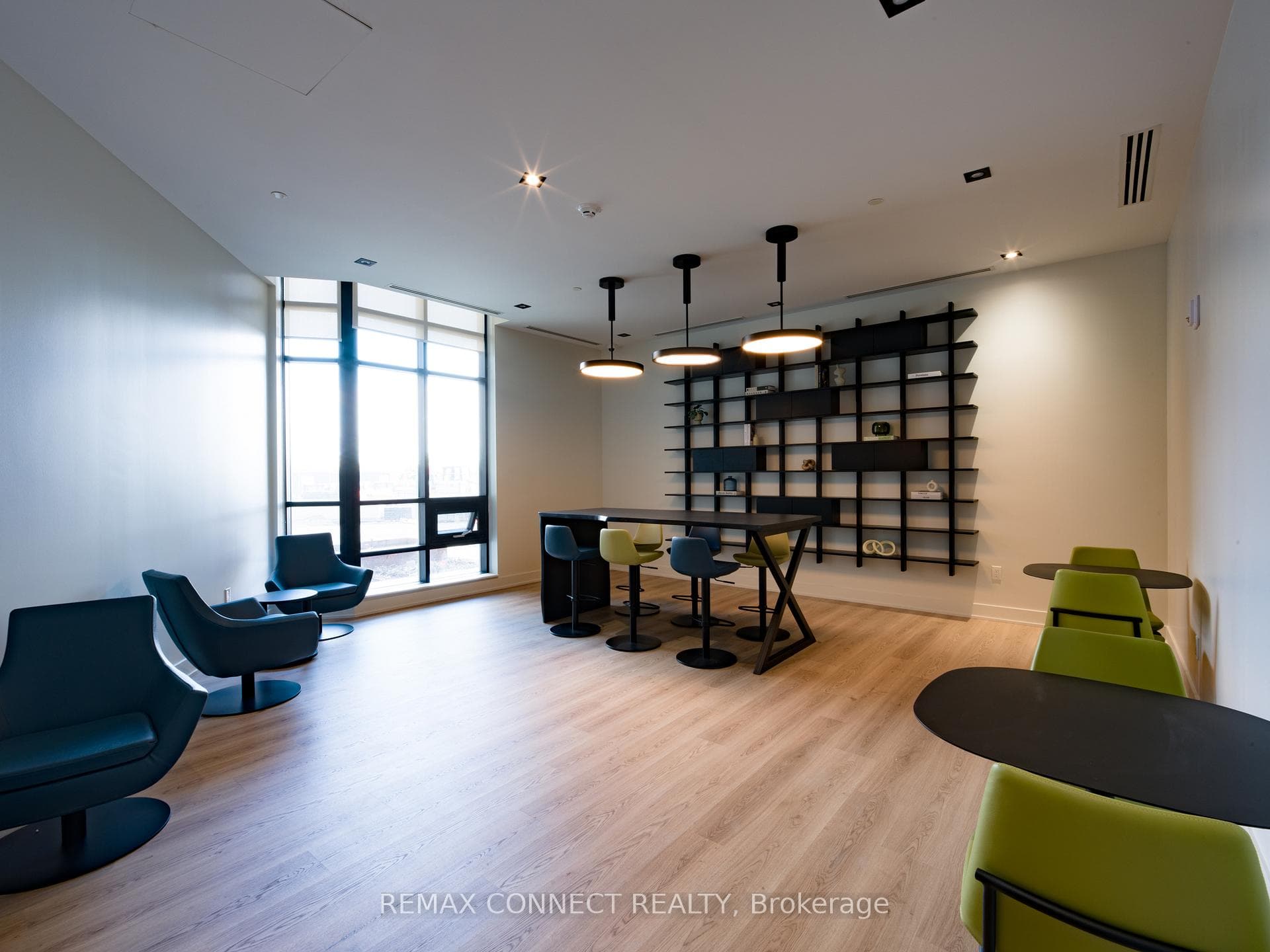 209 Steeles Avenue Unit 702 - Condo photo 10 of 12 in Brampton, Ontario