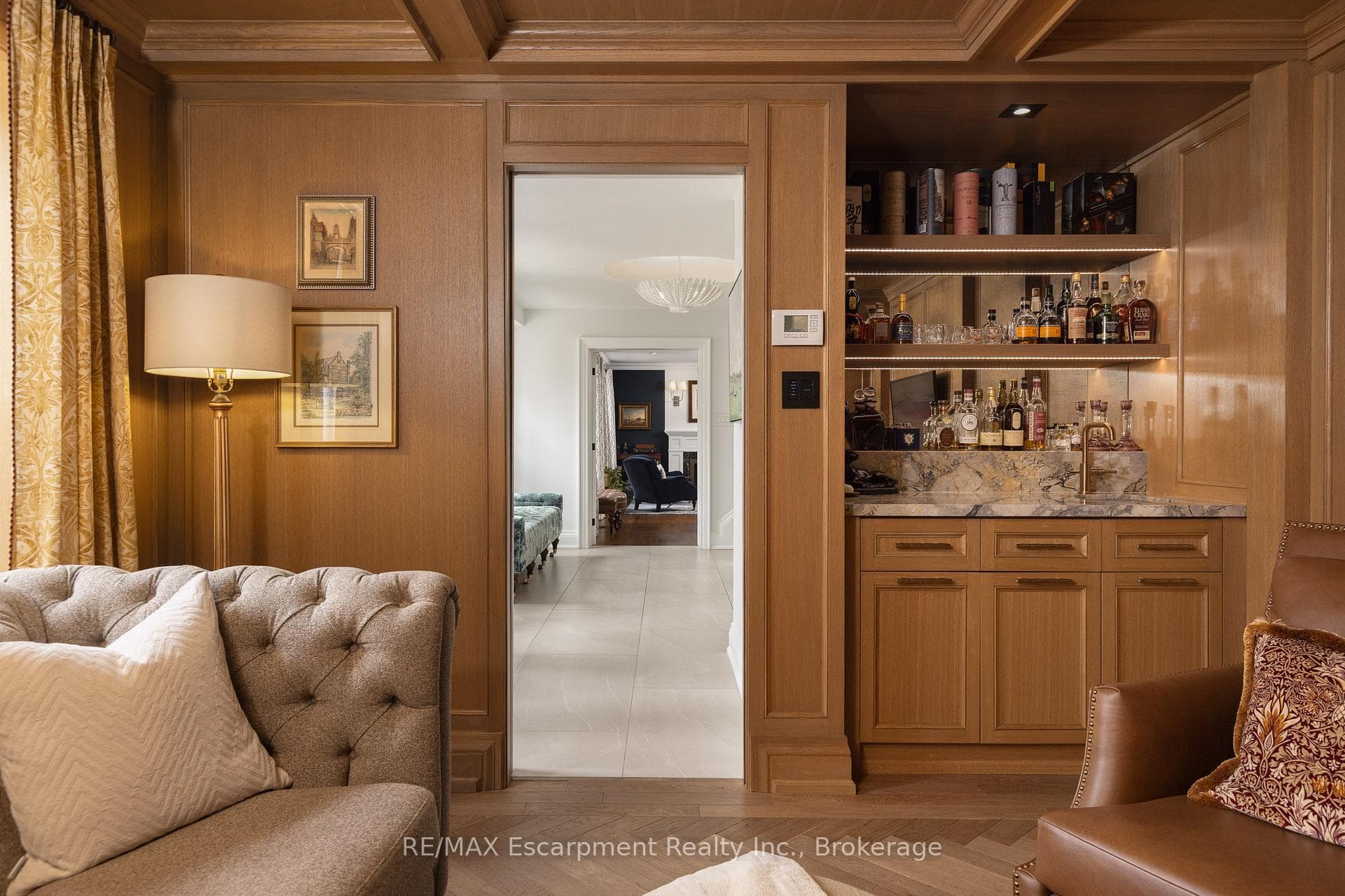146 Abbey Court - Detached photo 17 of 45 in Oakville, Ontario