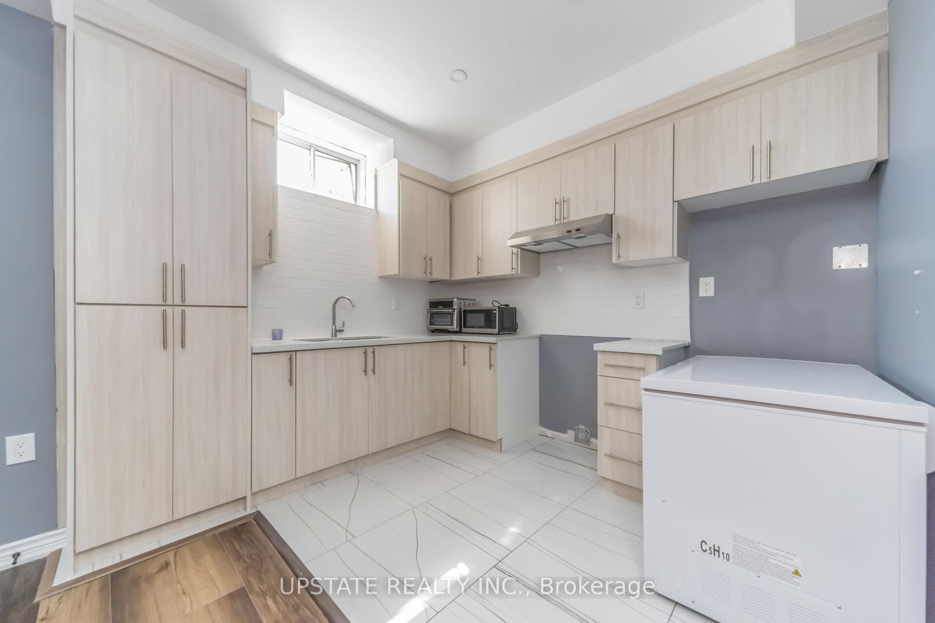 23 Spain Crescent - Detached photo 35 of 47 in Brampton, Ontario