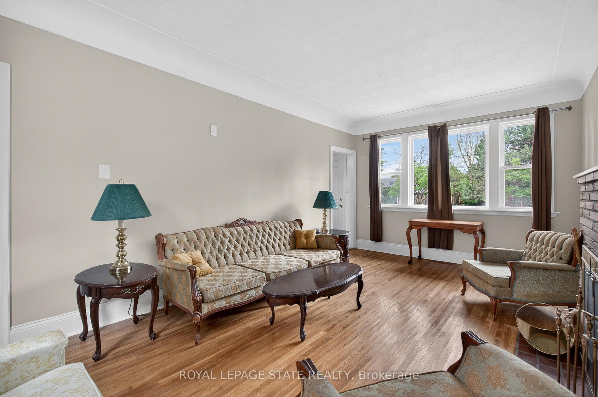893 Lasalle Park Road - Detached photo 6 of 47 in Burlington, Ontario