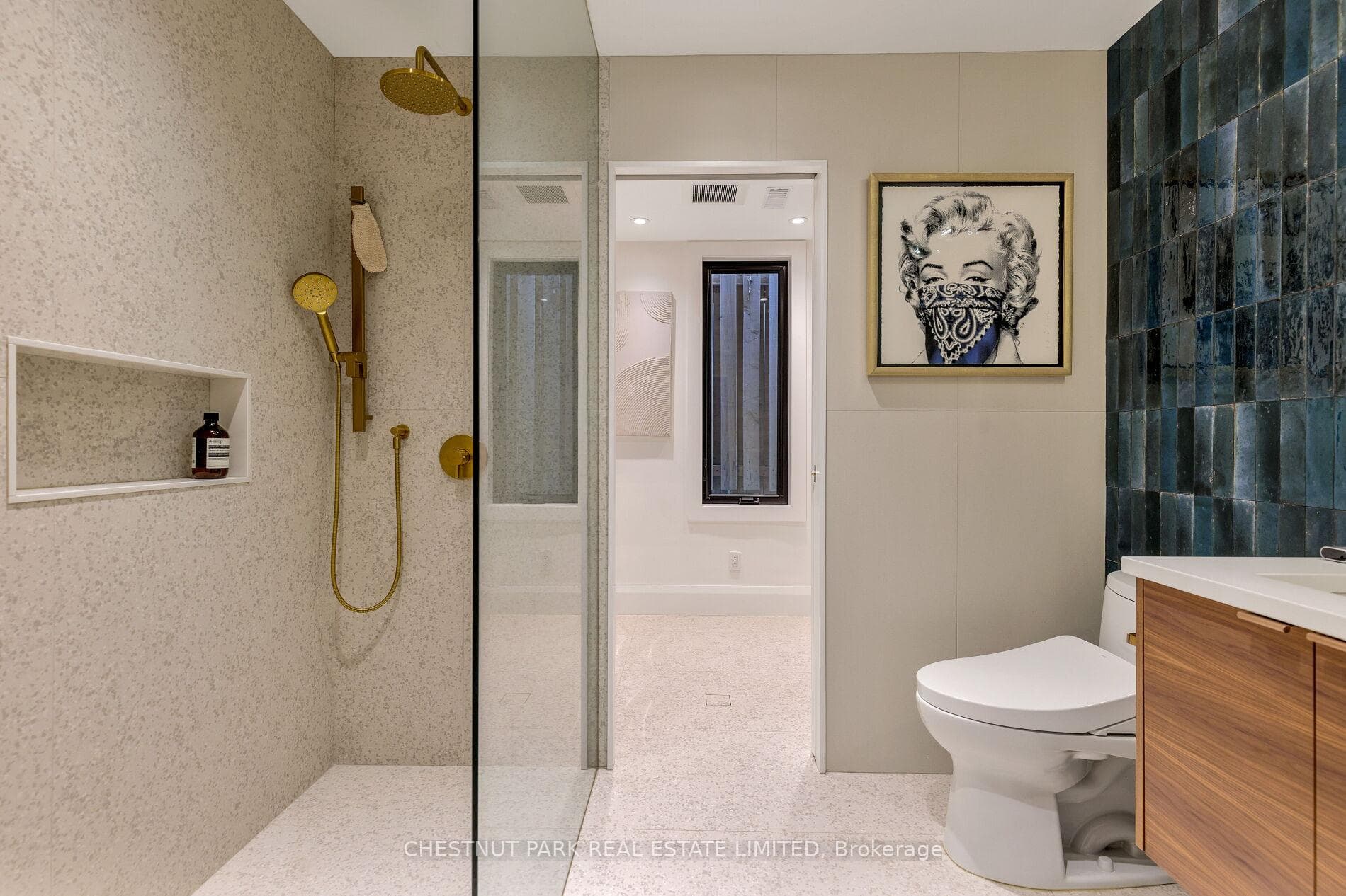 27 Boswell Avenue - Semi-Detached photo 46 of 50 in Annex / Yorkville / Summerhill, Ontario