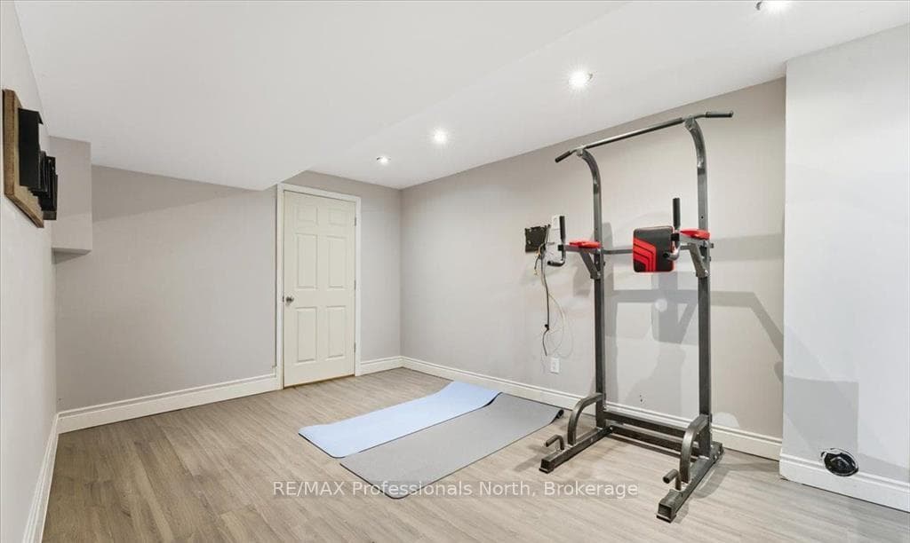 98 Roxton Road - Semi-Detached photo 5 of 28 in Oakville, Ontario