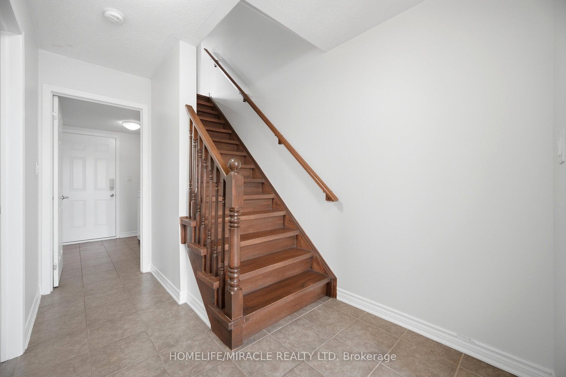 5 Veterans Drive - Townhouse photo 12 of 50 in Brampton, Ontario