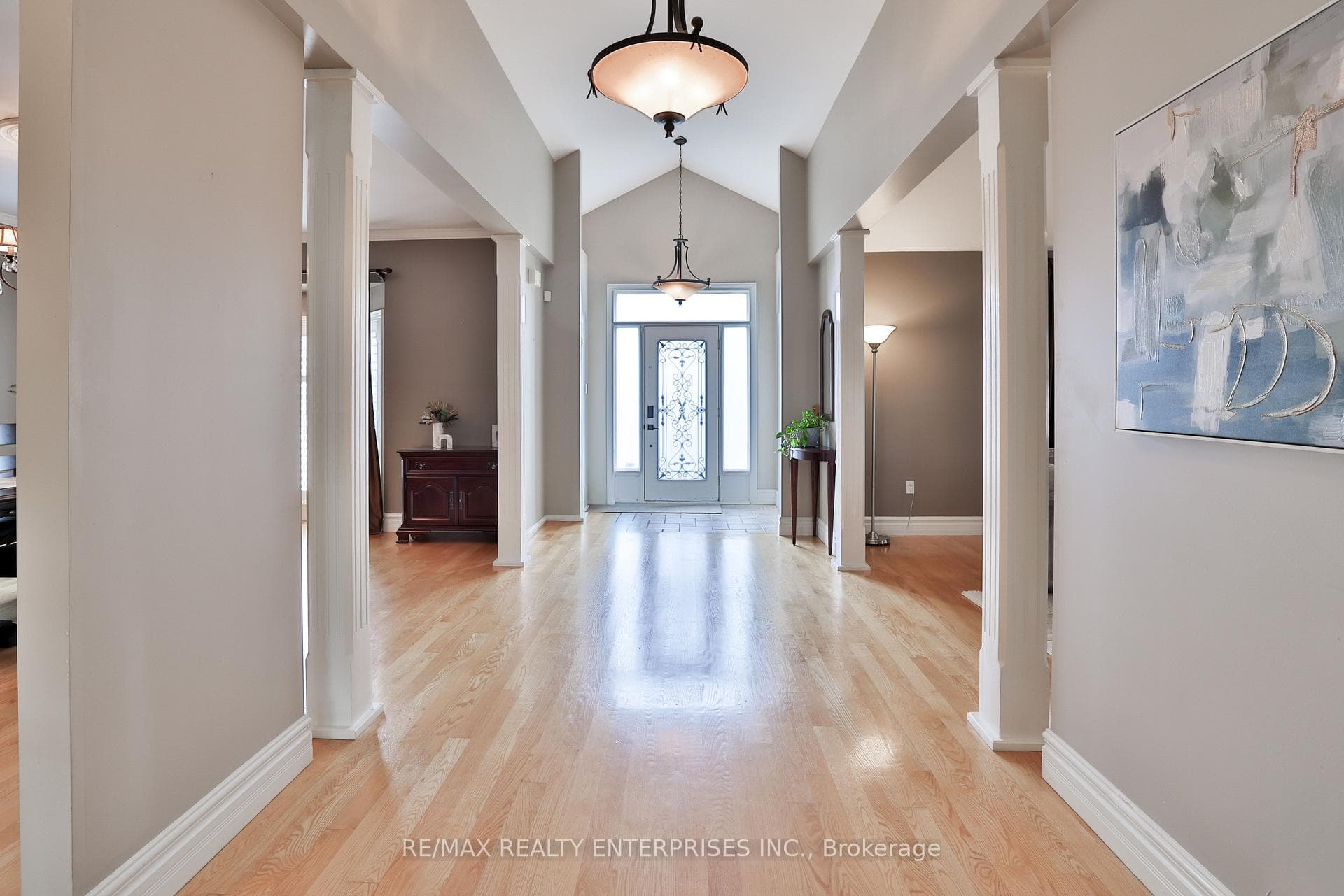 1832 Chesbro Court - Detached photo 6 of 44 in Mississauga, Ontario