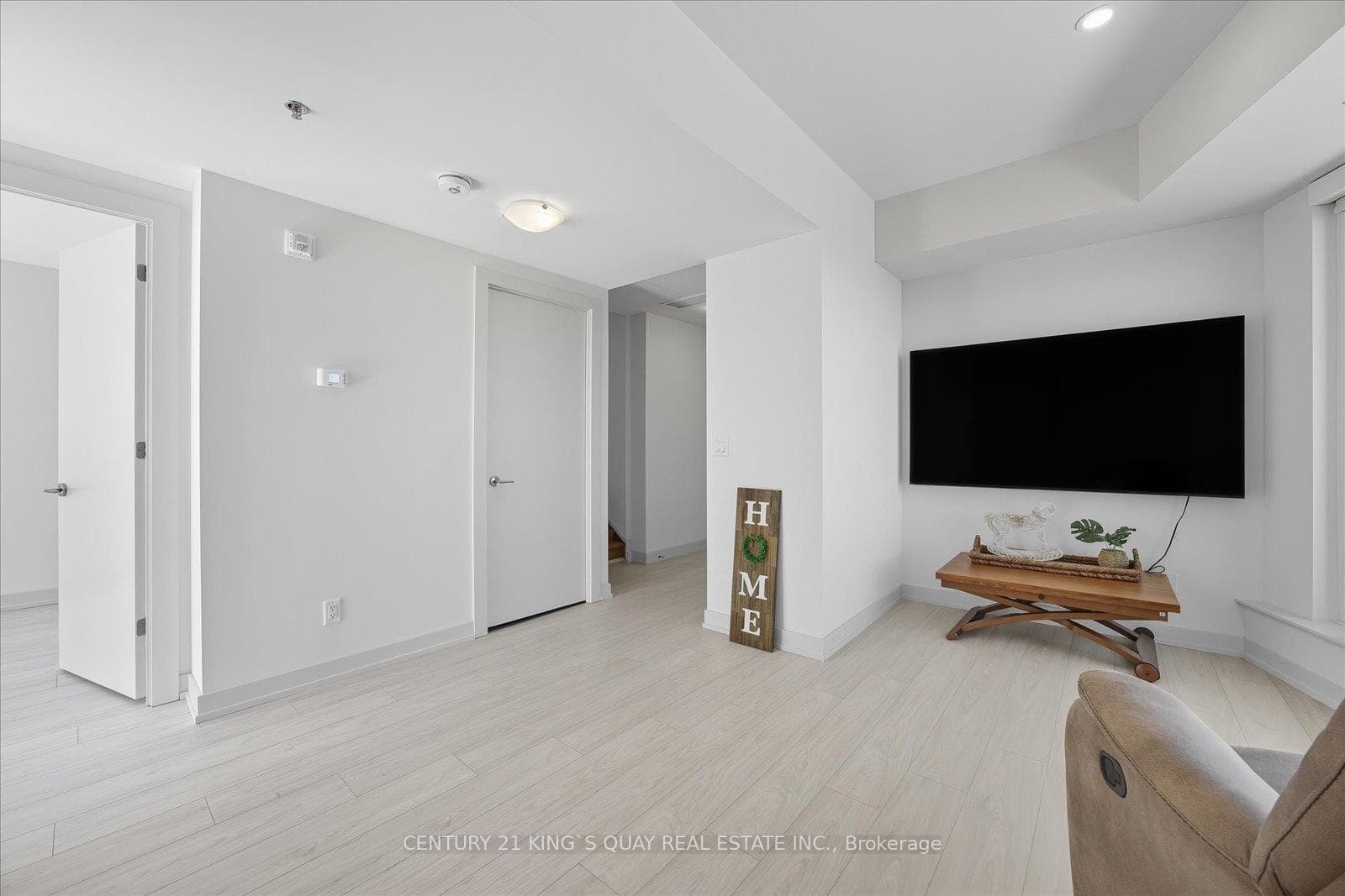 90 Glen Everest Road Unit 1008 - Condo photo 11 of 50 in Birch Cliff / Cliffside, Ontario