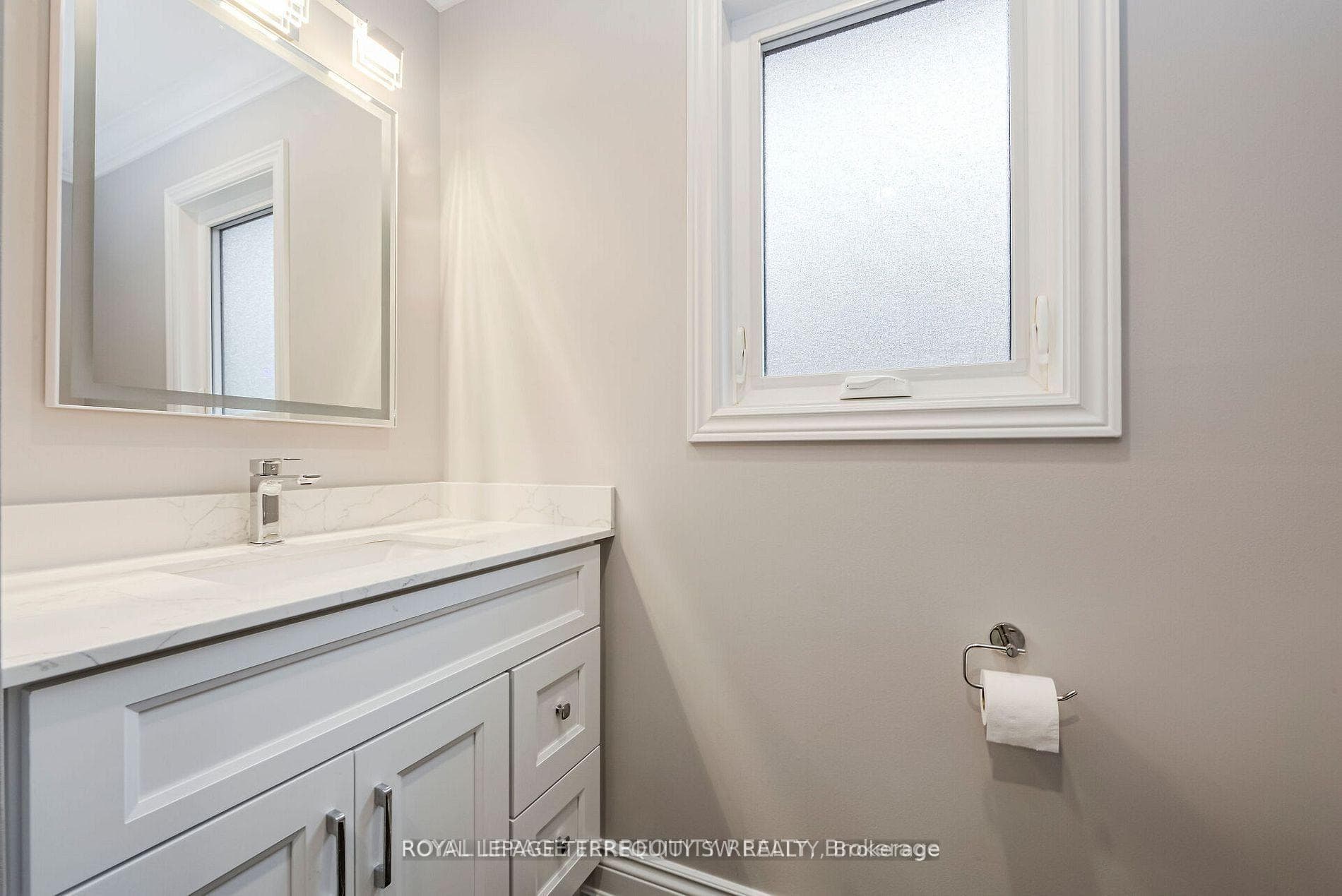 2025 Parklane Crescent - Detached photo 36 of 50 in Burlington, Ontario