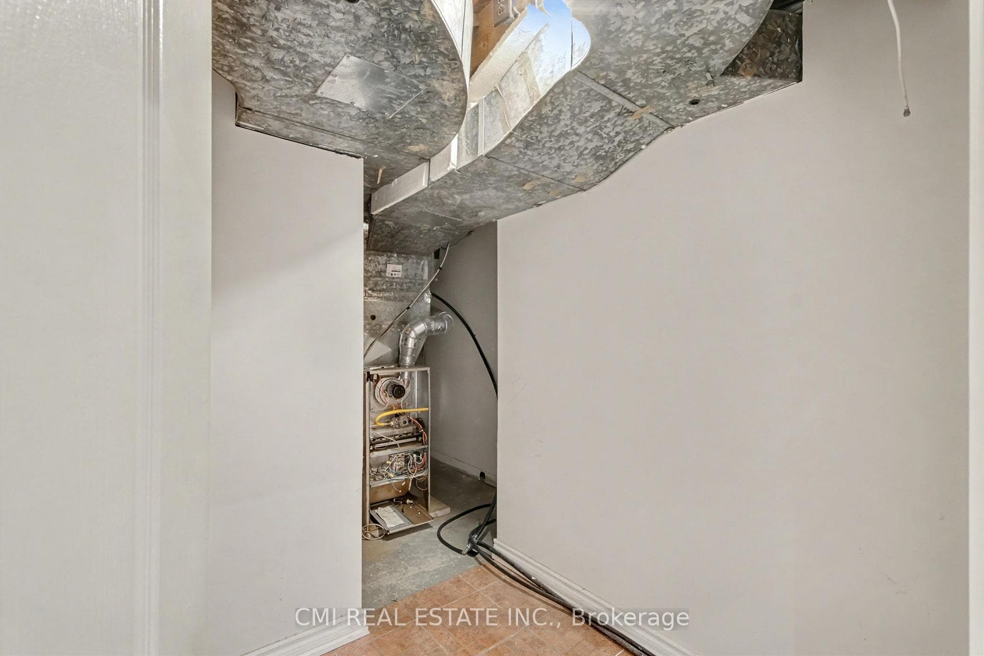 460 Martin Grove Road - Detached photo 27 of 38 in Etobicoke (Islington / Rexdale), Ontario