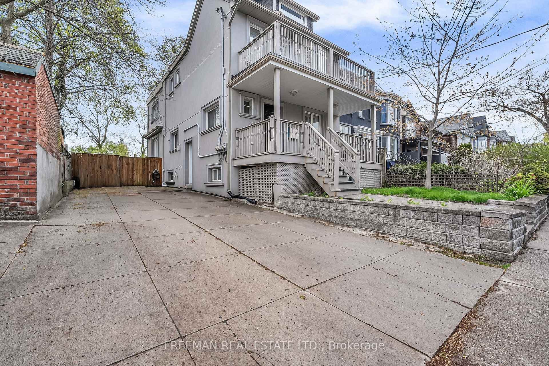 12 Arlington Avenue - Detached photo 2 of 46 in Annex / Yorkville / Summerhill, Ontario