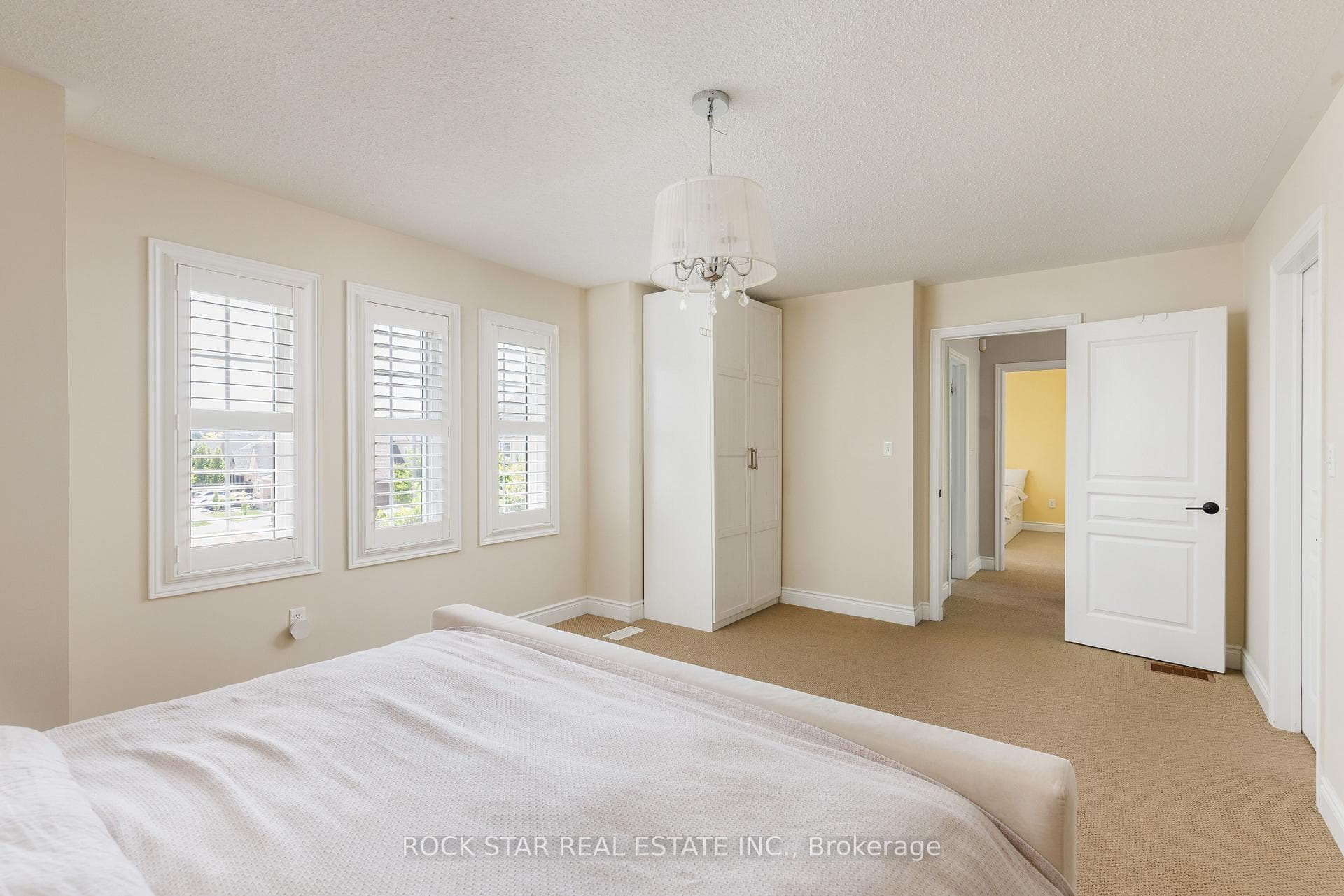 2277 Blue Oak Circle - Detached photo 29 of 46 in Oakville, Ontario