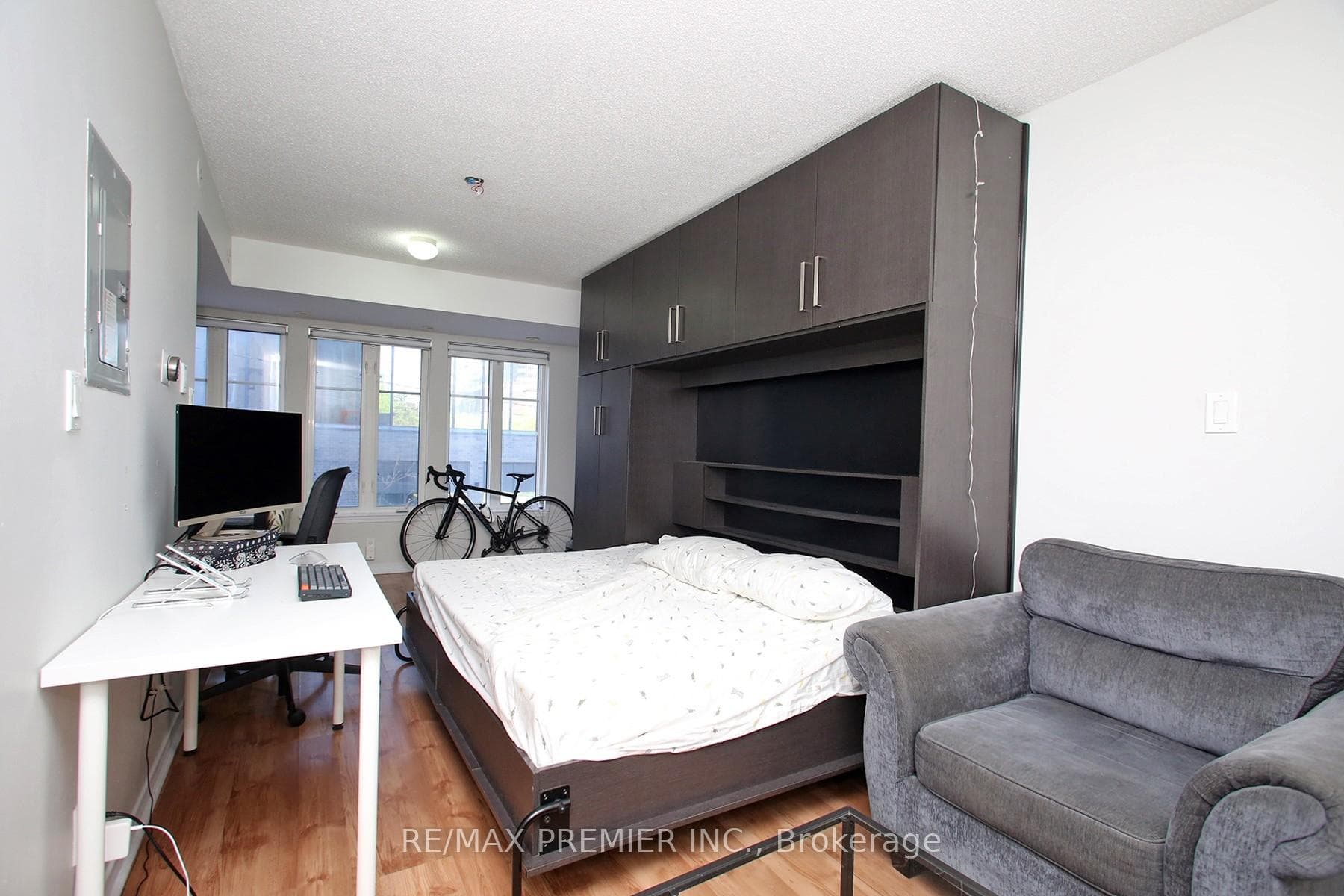 22 Western Battery Road Unit 109 - Condo photo 12 of 20 in Downtown Toronto / Waterfront, Ontario