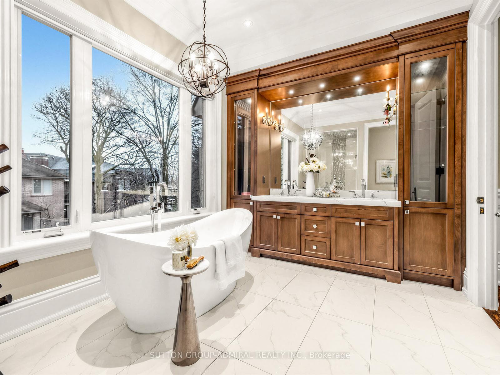 5 Lloydminster Crescent - Detached photo 26 of 50 in Willowdale / Newtonbrook, Ontario