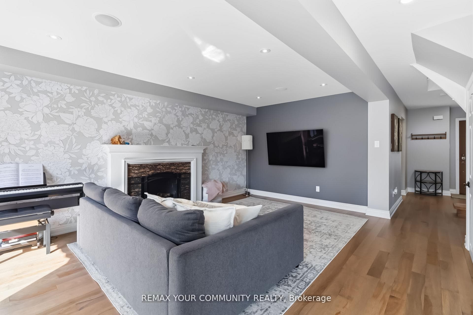 4184 Vermont Crescent - Detached photo 7 of 50 in Burlington, Ontario