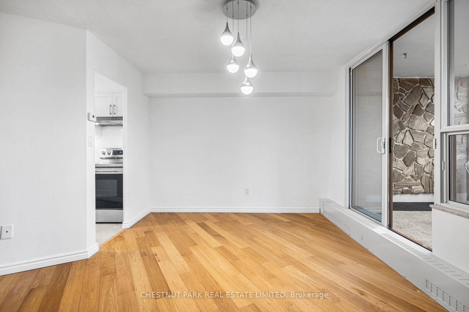 60 Pavane Linkway N/A Unit 206 - Condo photo 17 of 45 in Flemingdon Park / Don Mills, Ontario