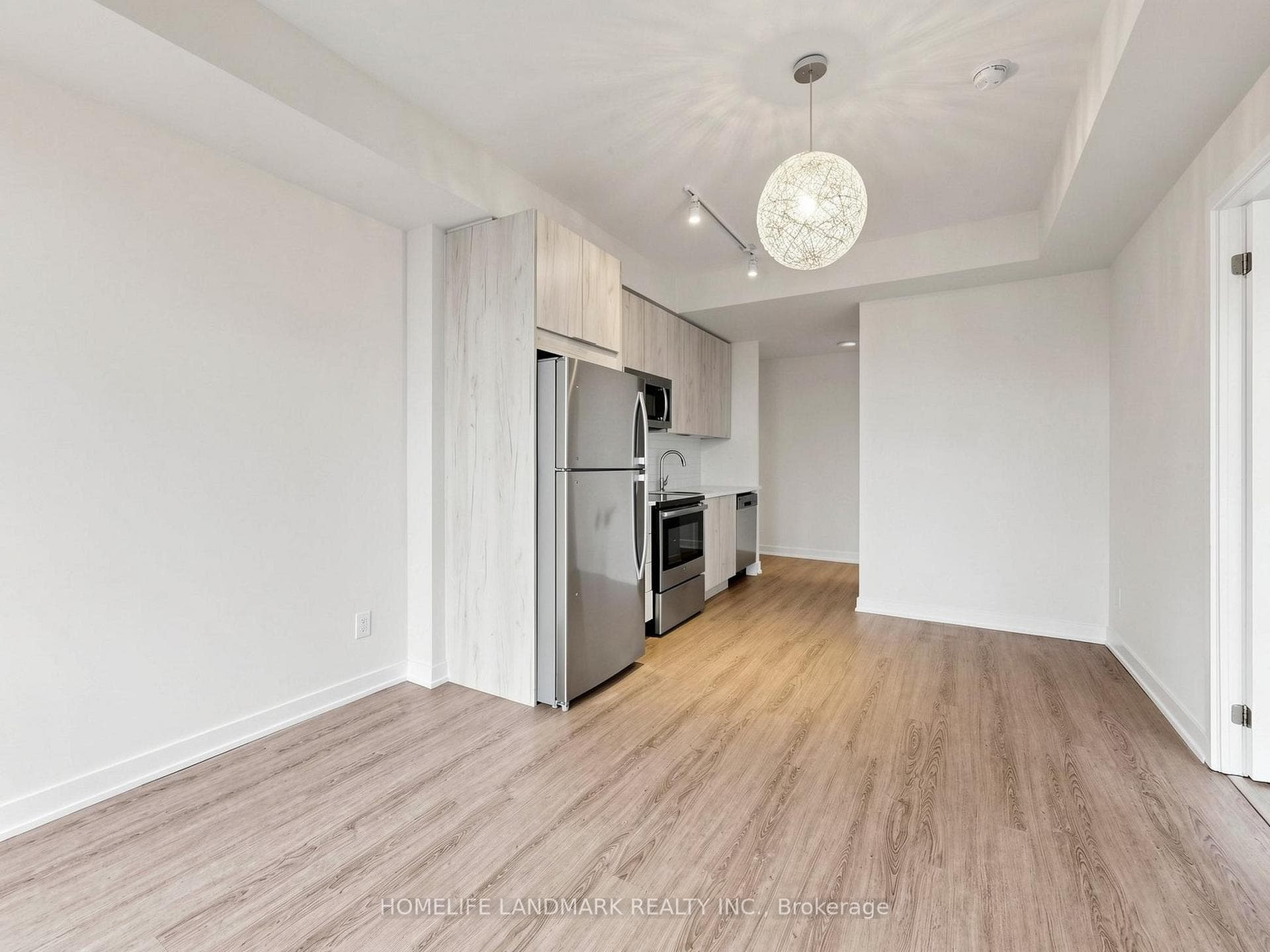 1350 Kingston Road Unit 209 - Condo photo 8 of 26 in Birch Cliff / Cliffside, Ontario