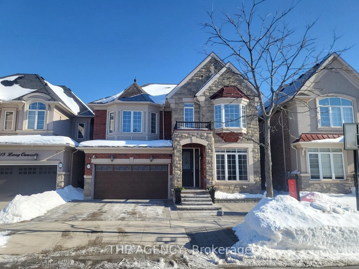 3109 Larry Crescent - home for sale in Oakville, Ontario