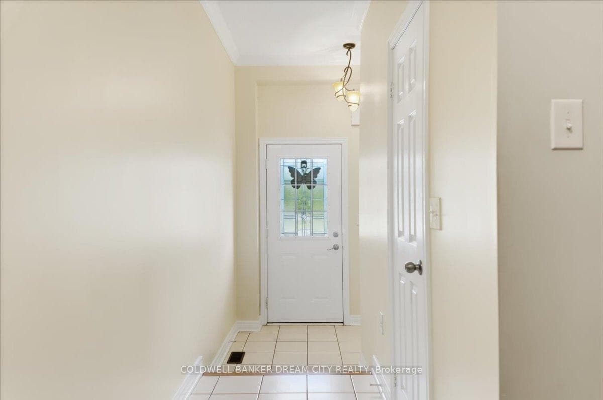 9738 Mclaughlin Road - Townhouse photo 33 of 45 in Brampton, Ontario