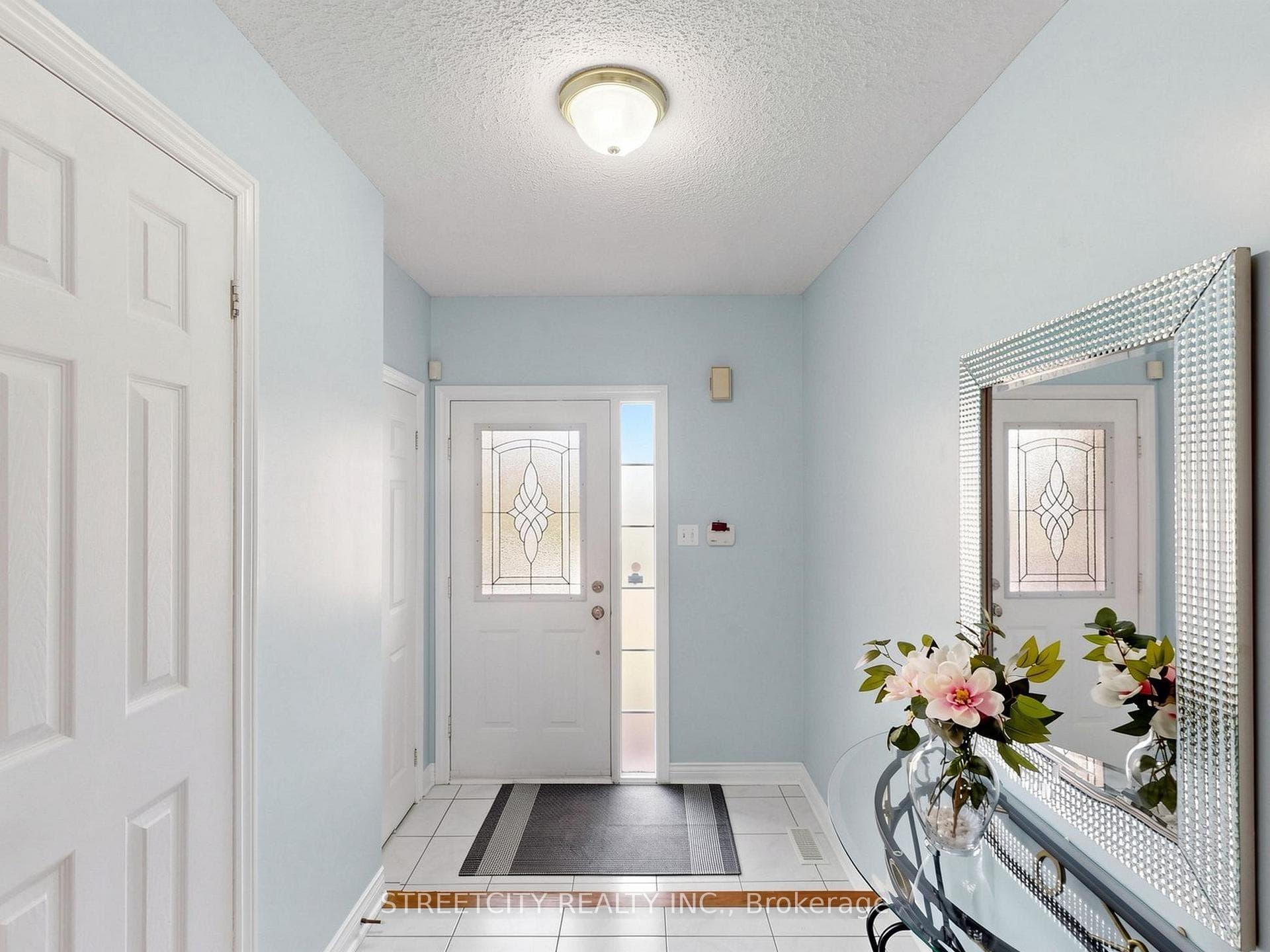 78 Waterbury Street - Townhouse photo 5 of 50 in Caledon, Ontario