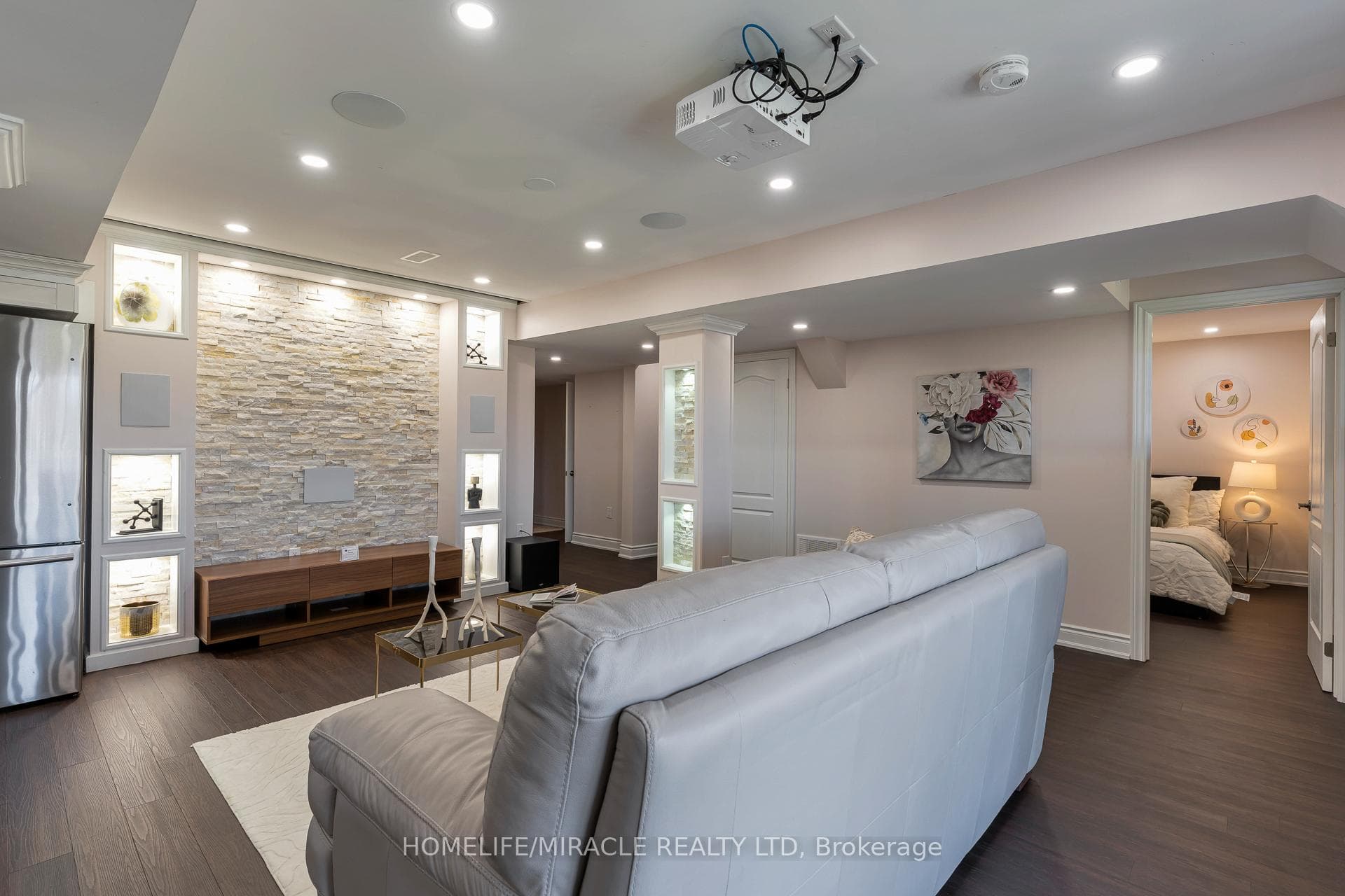 2343 Falling Green Drive - Detached photo 31 of 50 in Oakville, Ontario