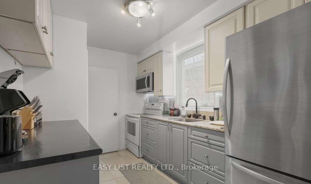 41 Churchill Avenue - Detached photo 7 of 22 in Thornhill / Willowdale, Ontario