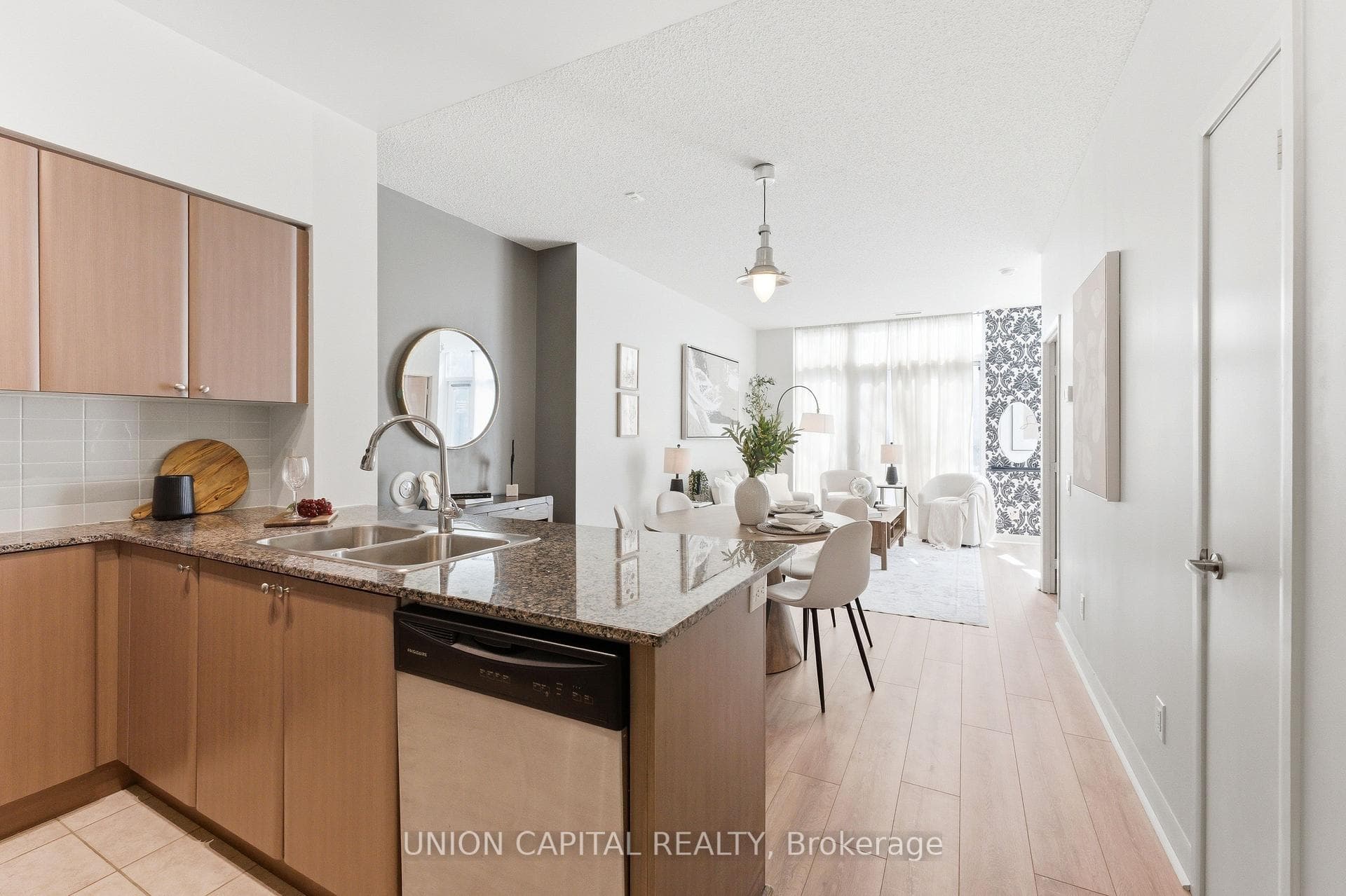 525 Wilson Avenue Unit 147 - home for sale in North York (Bathurst Manor / Clanton Park), Ontario