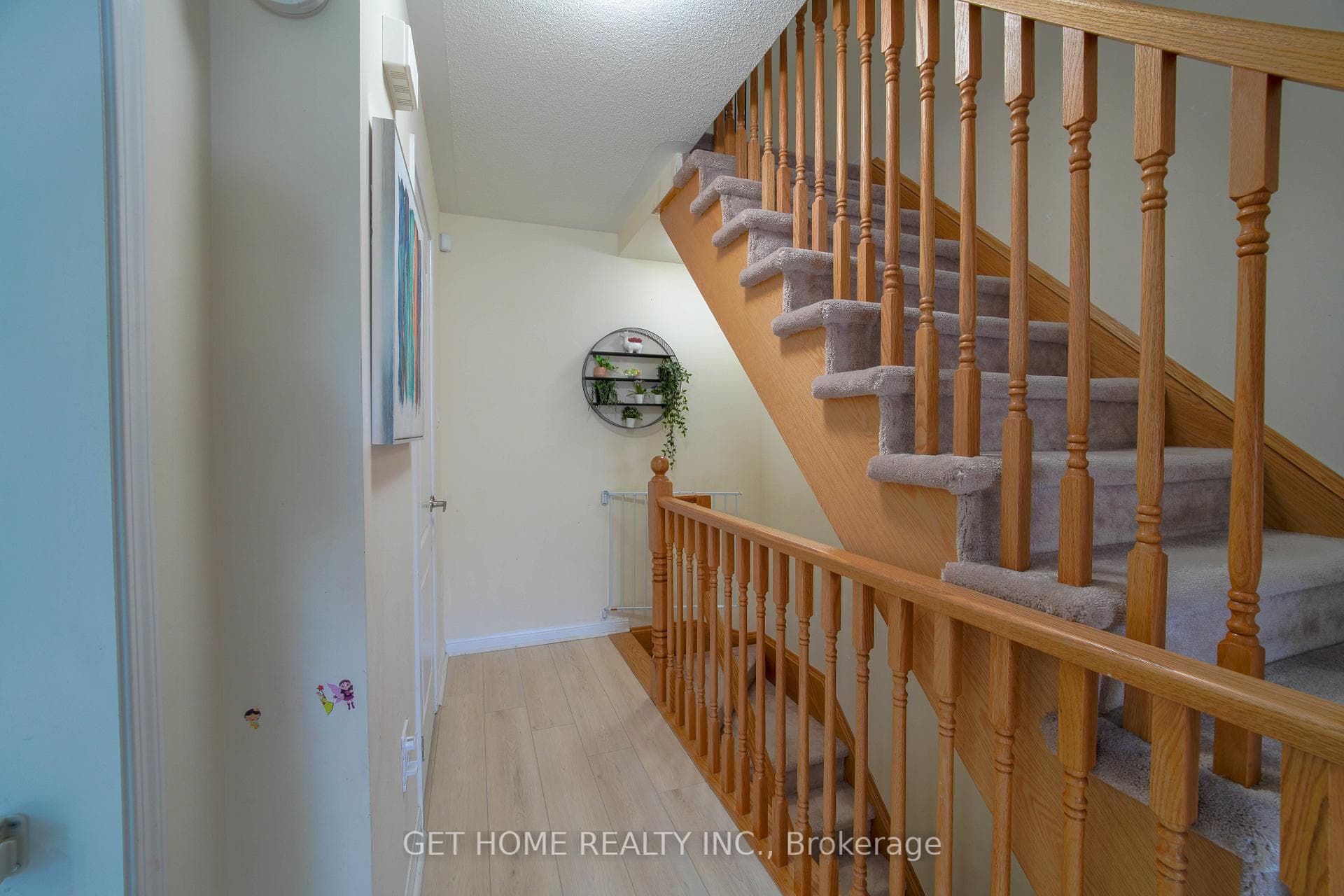 38 Suitor Court - Townhouse photo 8 of 20 in Milton, Ontario