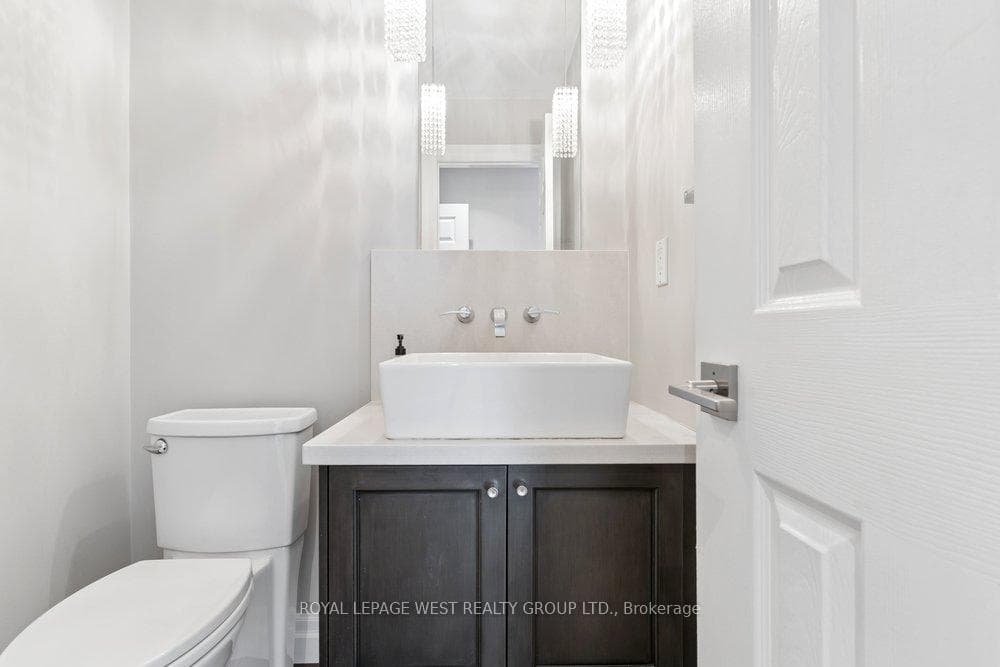 2293 Carpenters Circle - Detached photo 31 of 50 in Oakville, Ontario