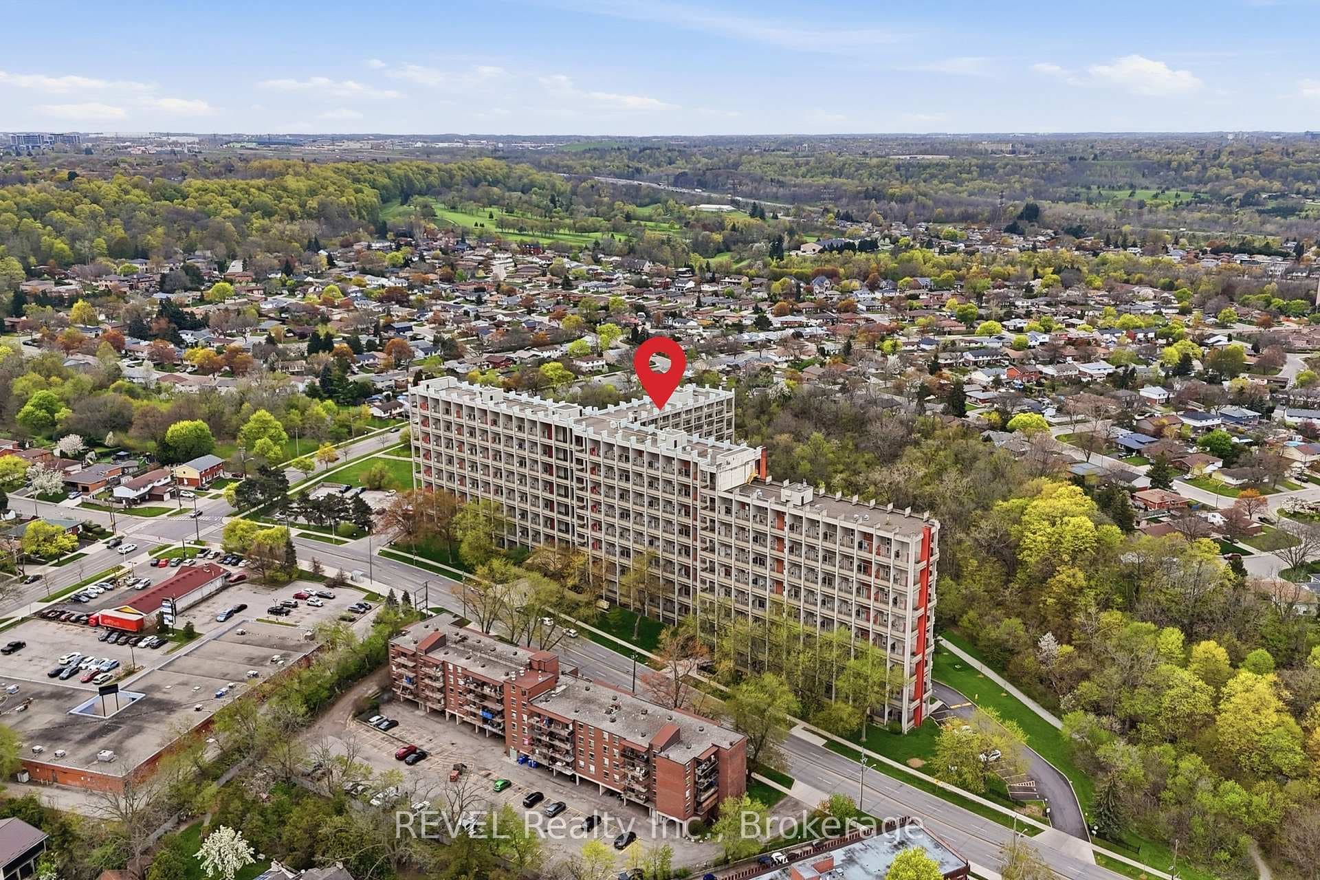 350 Quigley Road Unit 824 - Condo photo 2 of 25 in Hamilton, Ontario