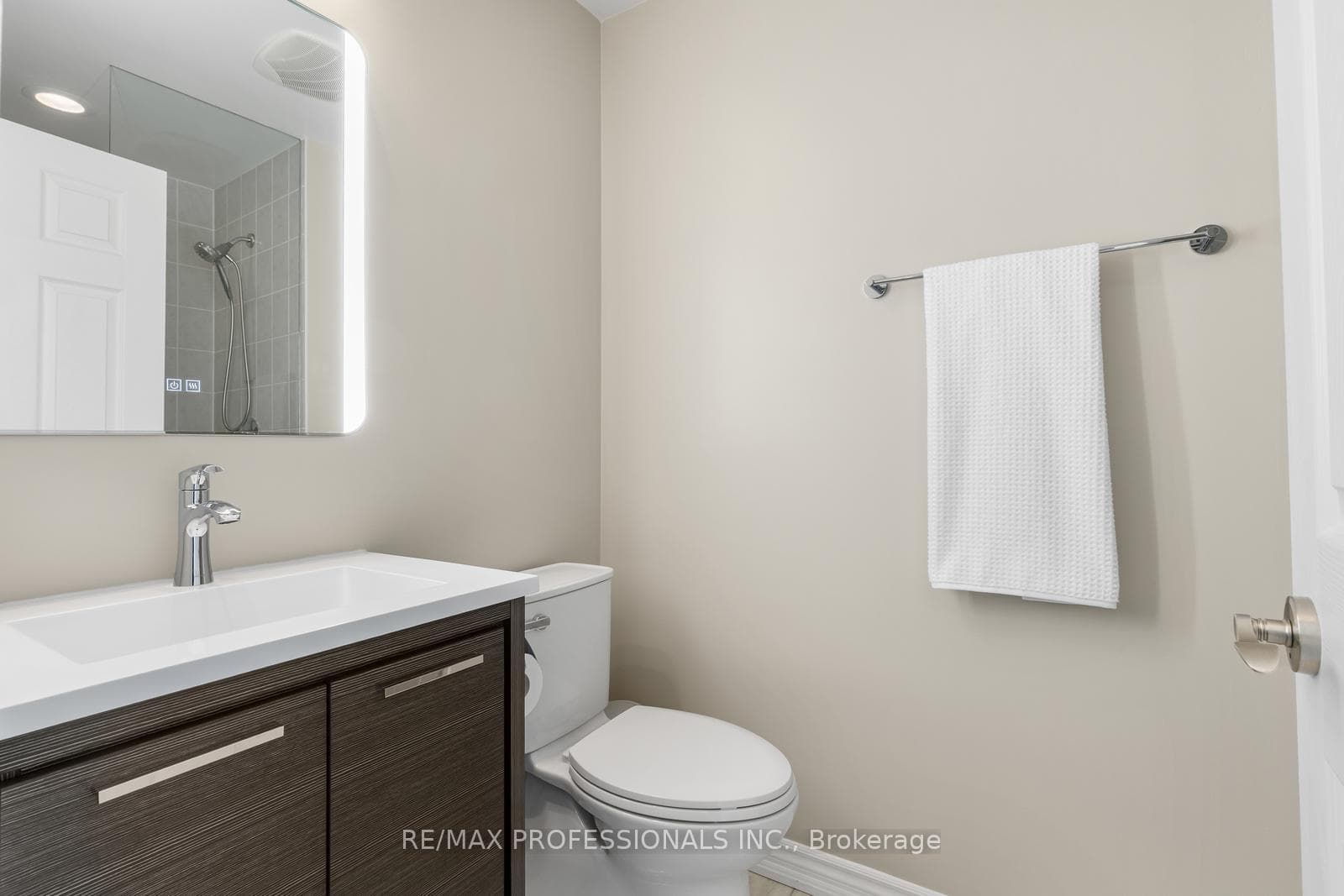 1135 Royal York Road Unit 801 - Condo photo 13 of 17 in Etobicoke (Islington / Rexdale), Ontario