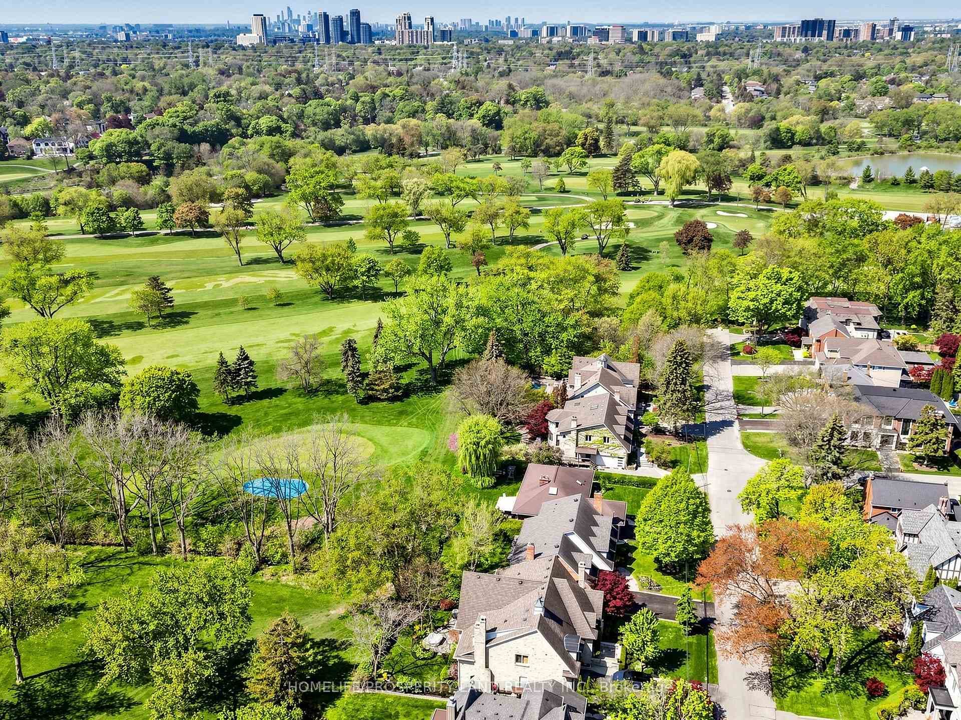 18 Orrell Avenue - Detached photo 10 of 17 in Etobicoke (Islington / Rexdale), Ontario