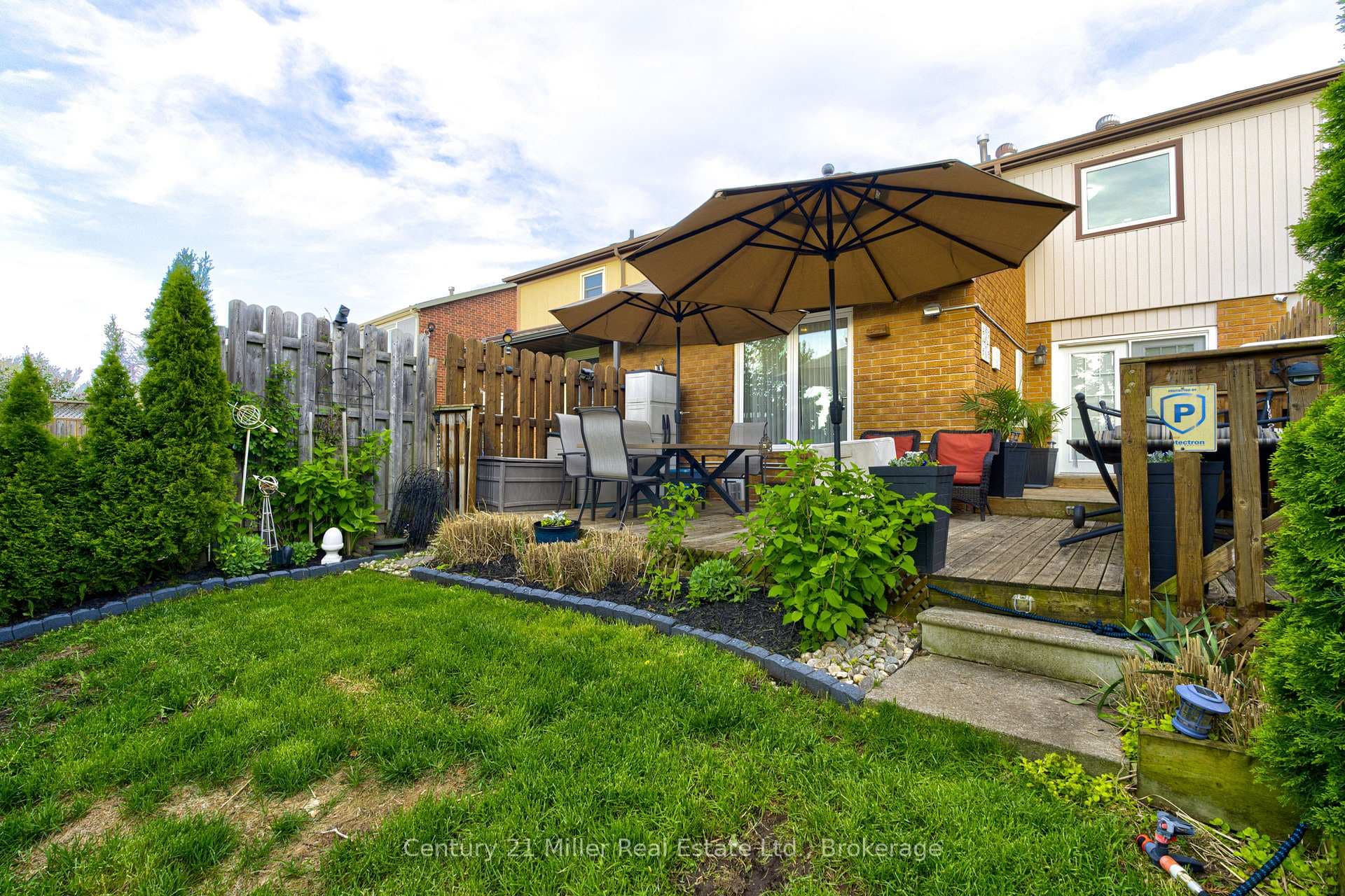 2256 MARGOT Street - Townhouse photo 43 of 46 in Oakville, Ontario
